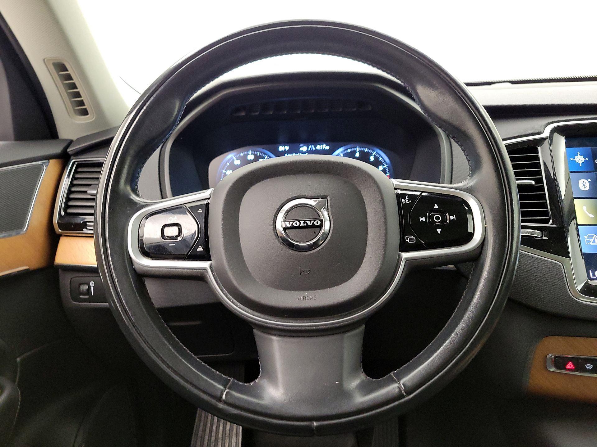 Thumbnail: 2021 Volvo XC90 - 10