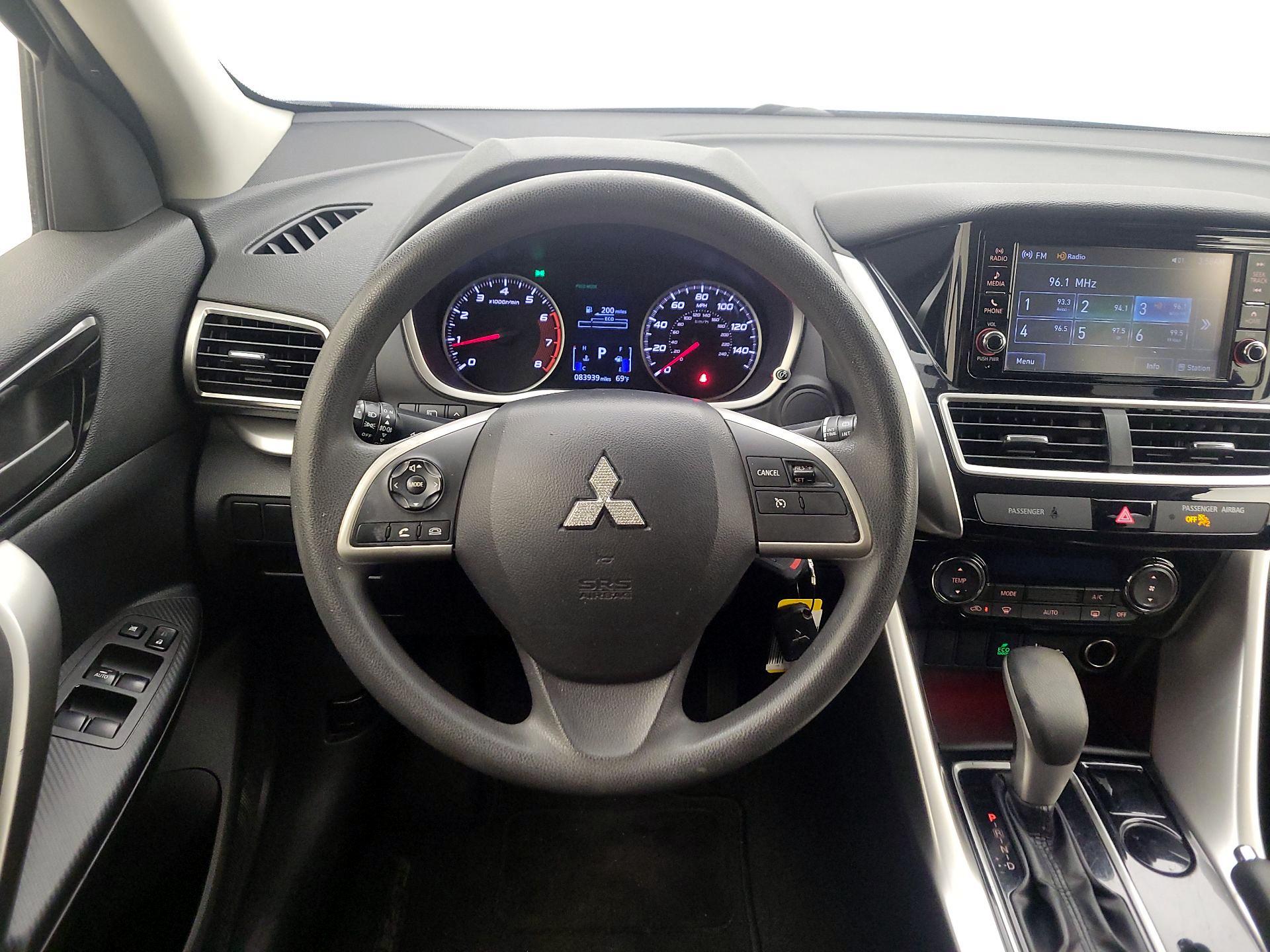 Thumbnail: 2019 Mitsubishi Eclipse Cross - 10