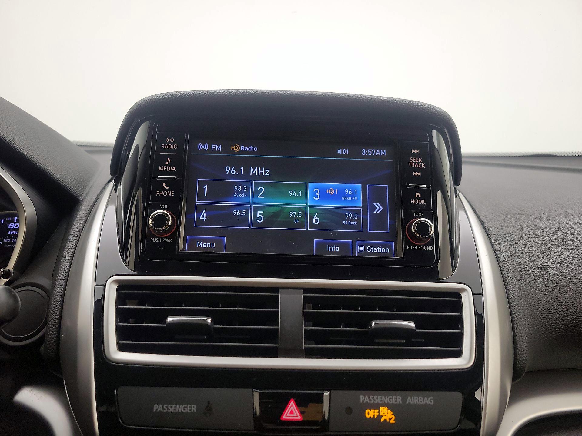 Thumbnail: 2019 Mitsubishi Eclipse Cross - 15