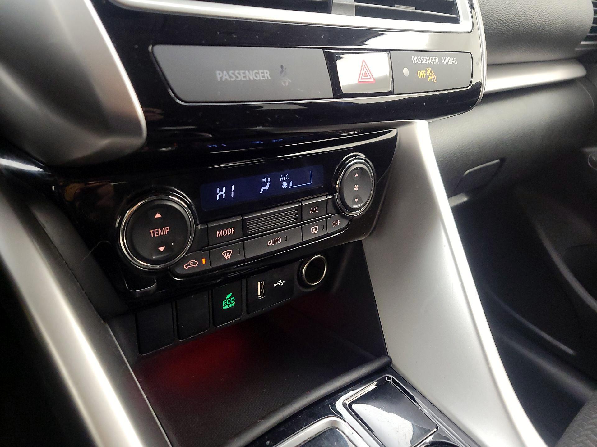 Thumbnail: 2019 Mitsubishi Eclipse Cross - 16