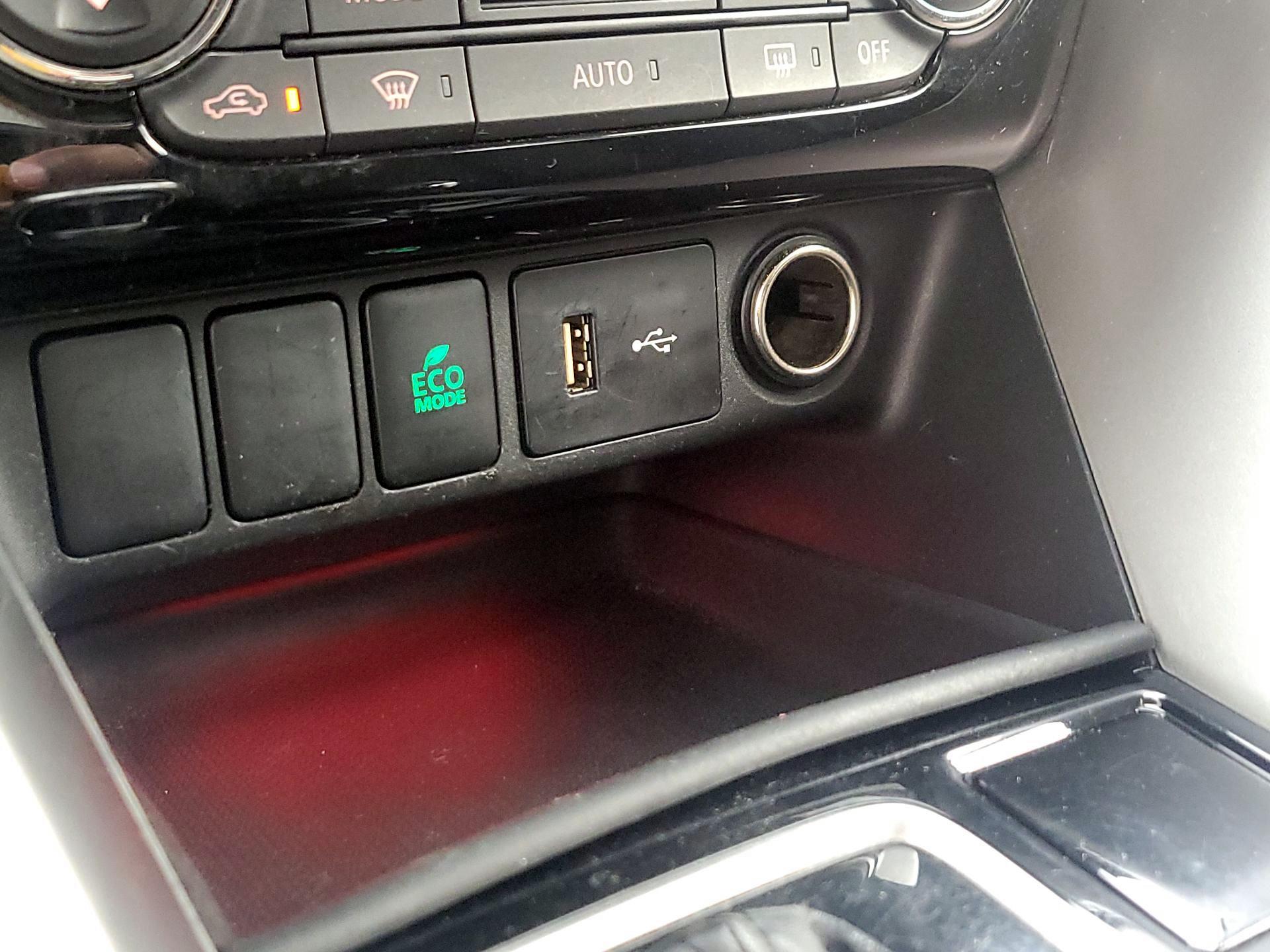 Thumbnail: 2019 Mitsubishi Eclipse Cross - 18