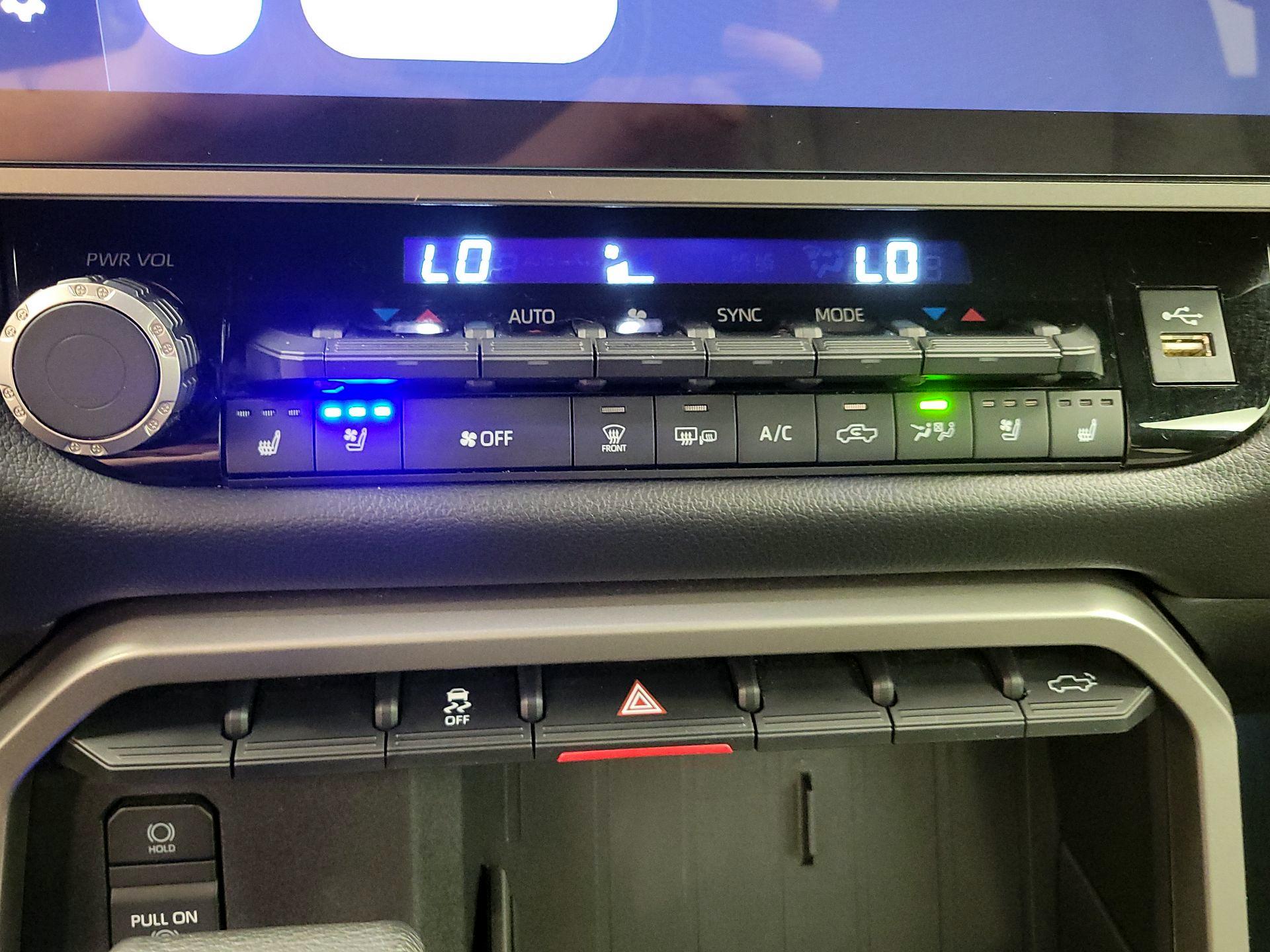 Thumbnail: 2025 Toyota Tundra - 16