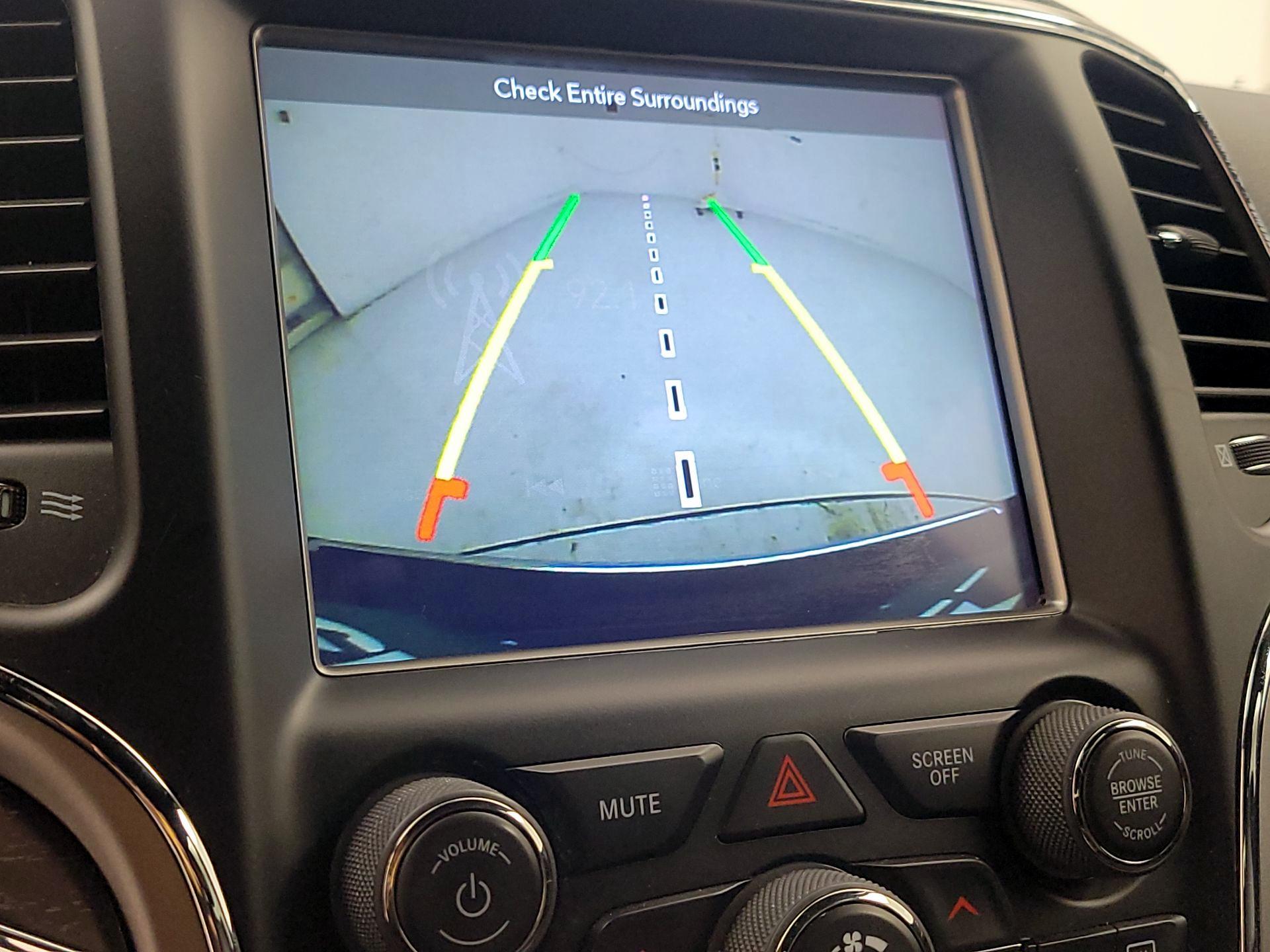 Thumbnail: 2018 Jeep Grand Cherokee - 15