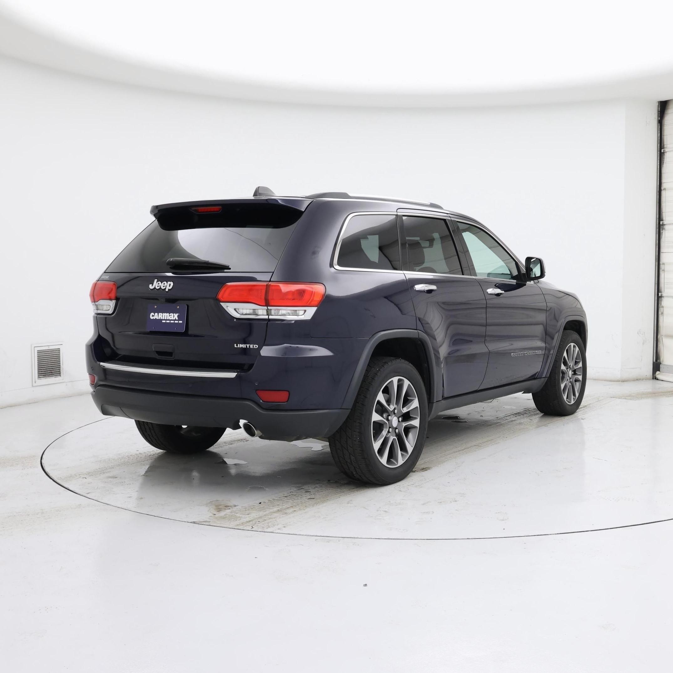 Thumbnail: 2018 Jeep Grand Cherokee - 8