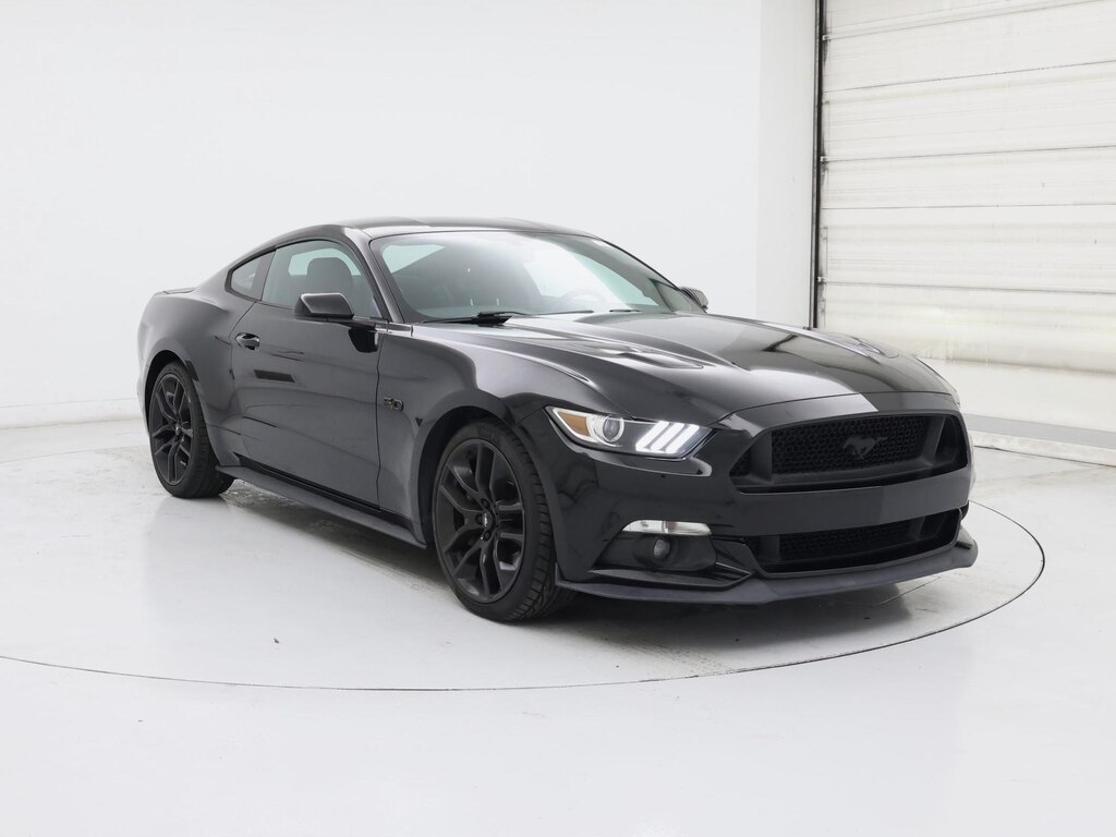 2017 Ford Mustang GT Coupe RWD