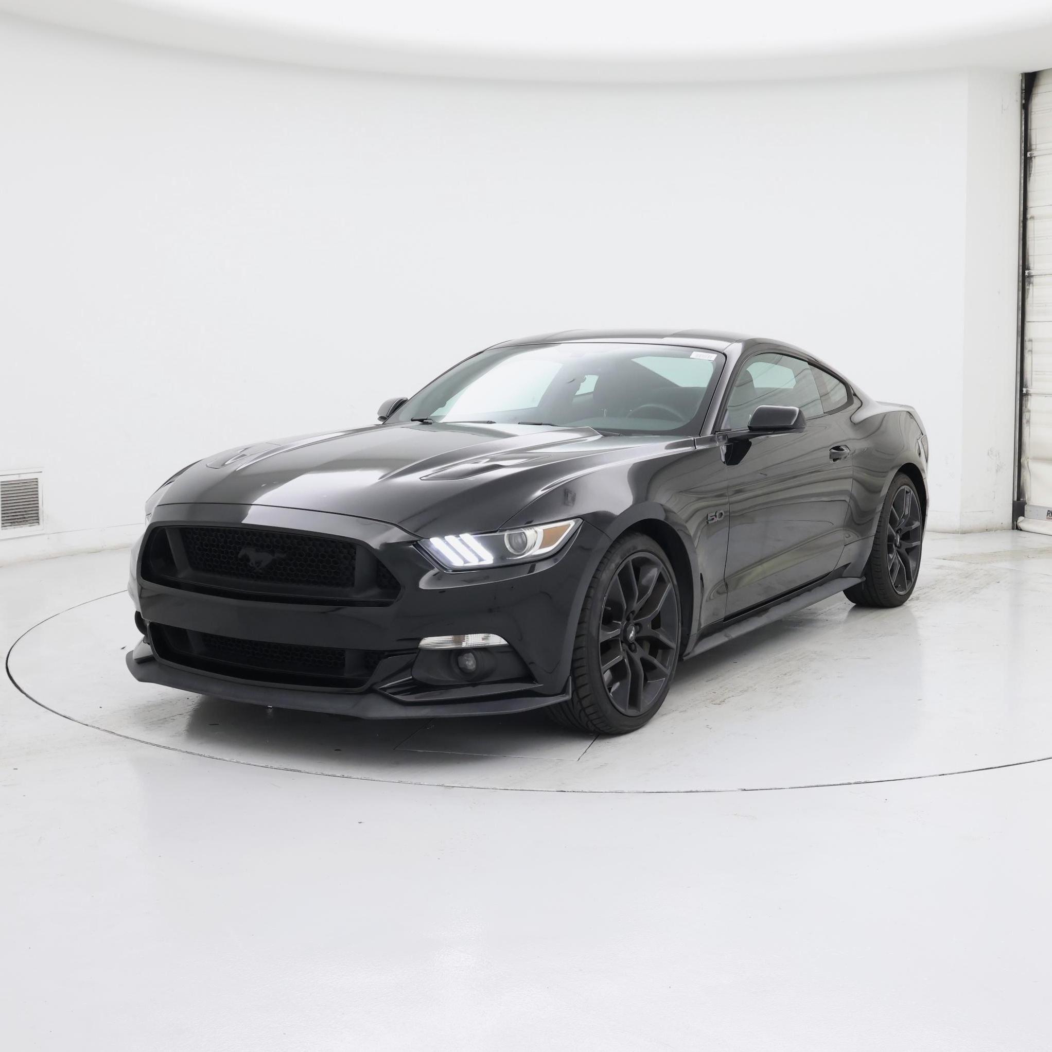 Thumbnail: 2017 Ford Mustang - 4