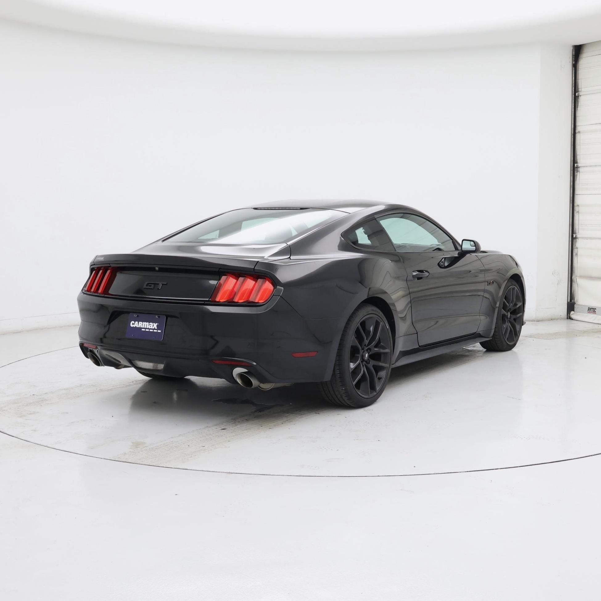 Thumbnail: 2017 Ford Mustang - 8