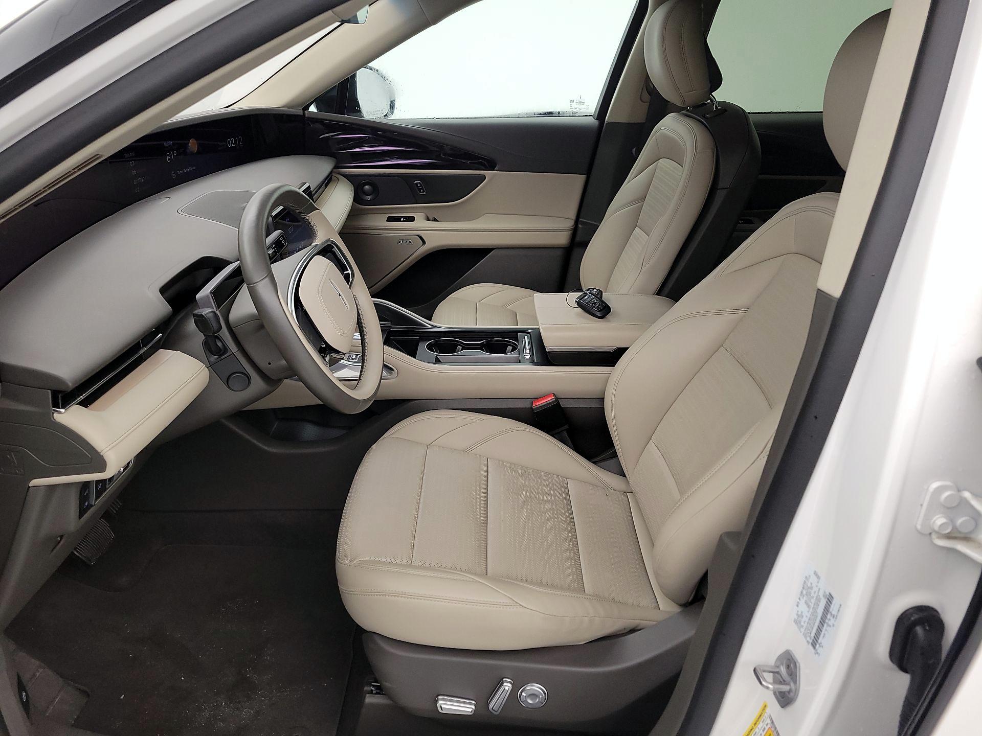 Thumbnail: 2024 Lincoln Nautilus - 11