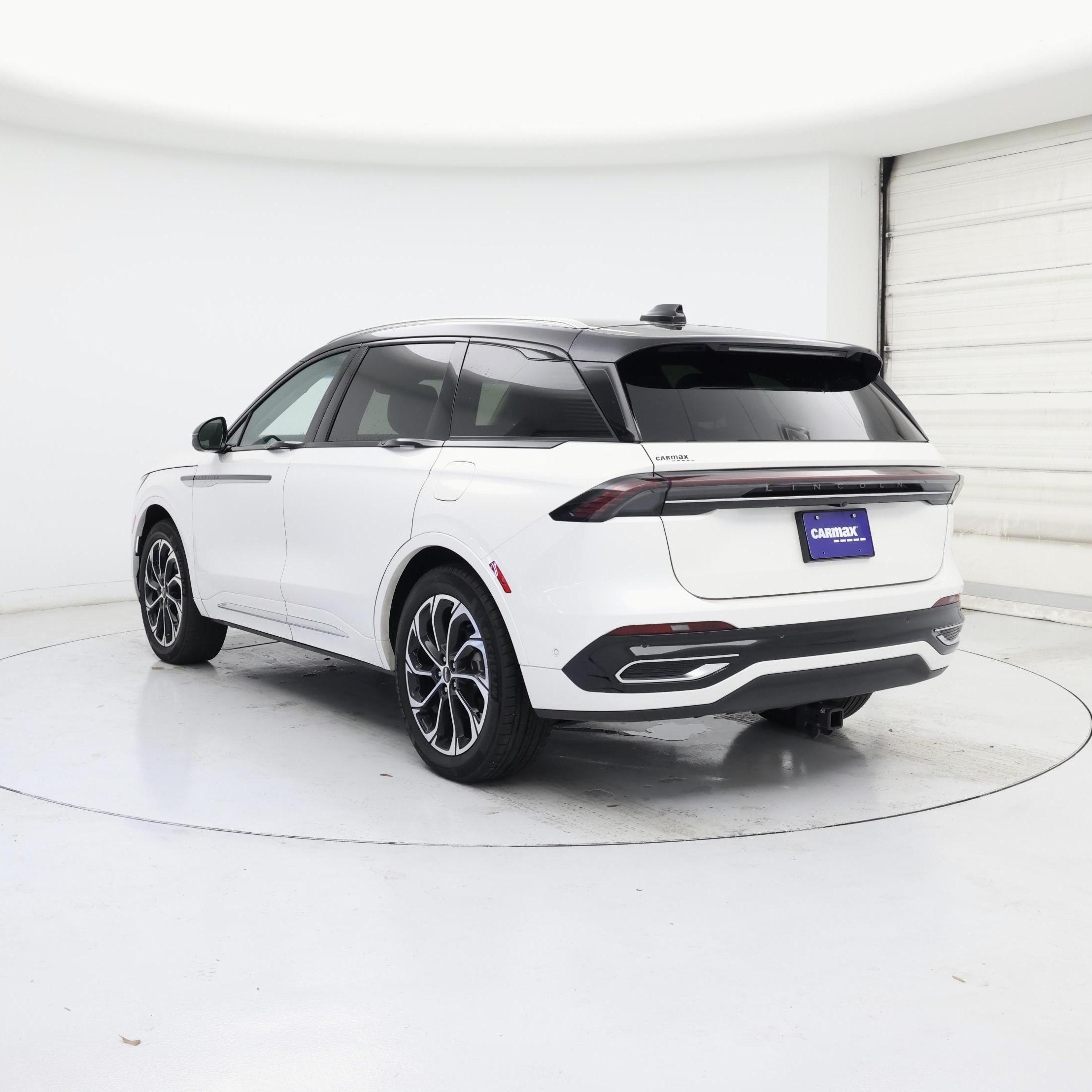 Thumbnail: 2024 Lincoln Nautilus - 2