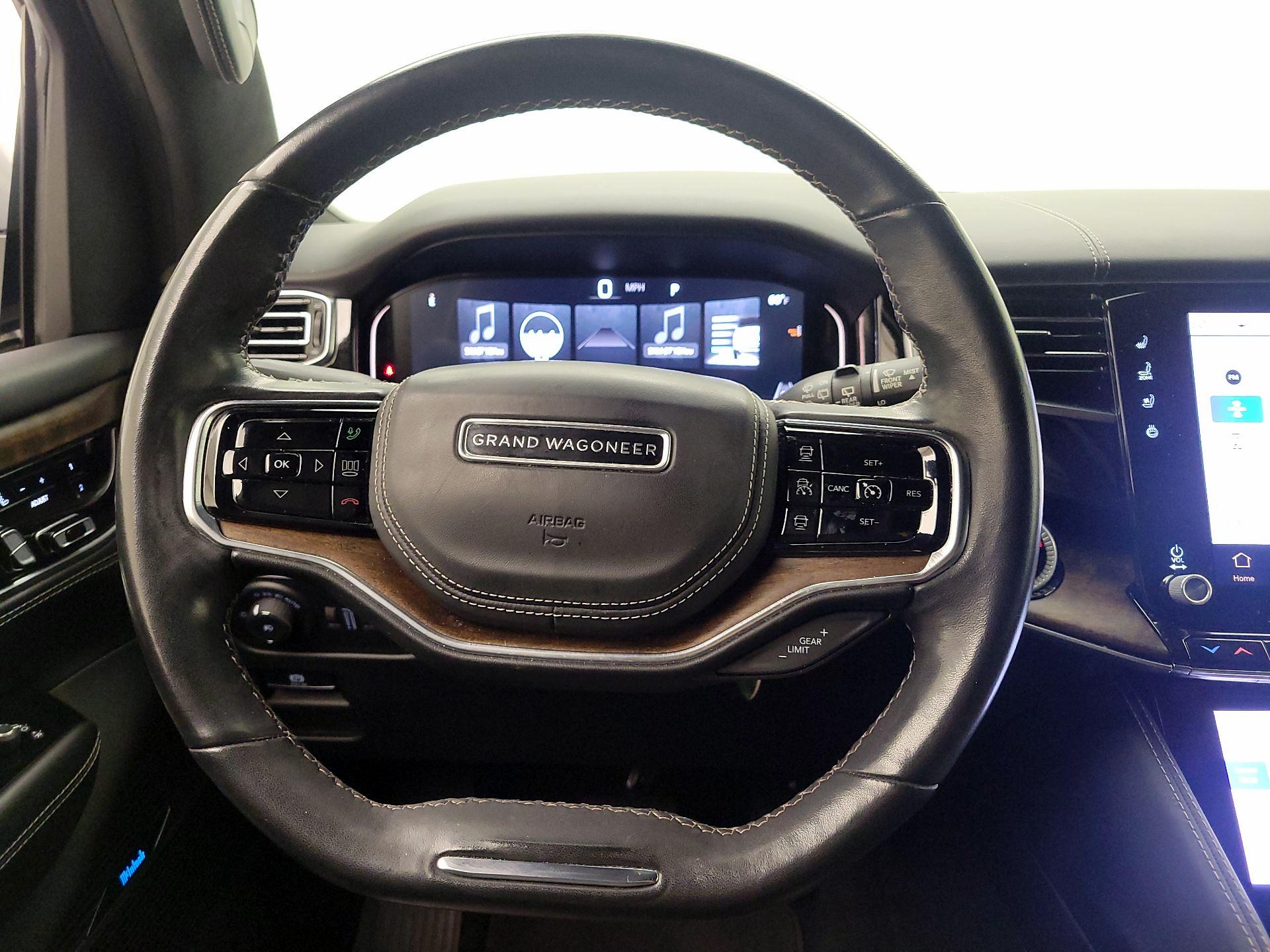 Thumbnail: 2022 Jeep Grand Wagoneer - 10