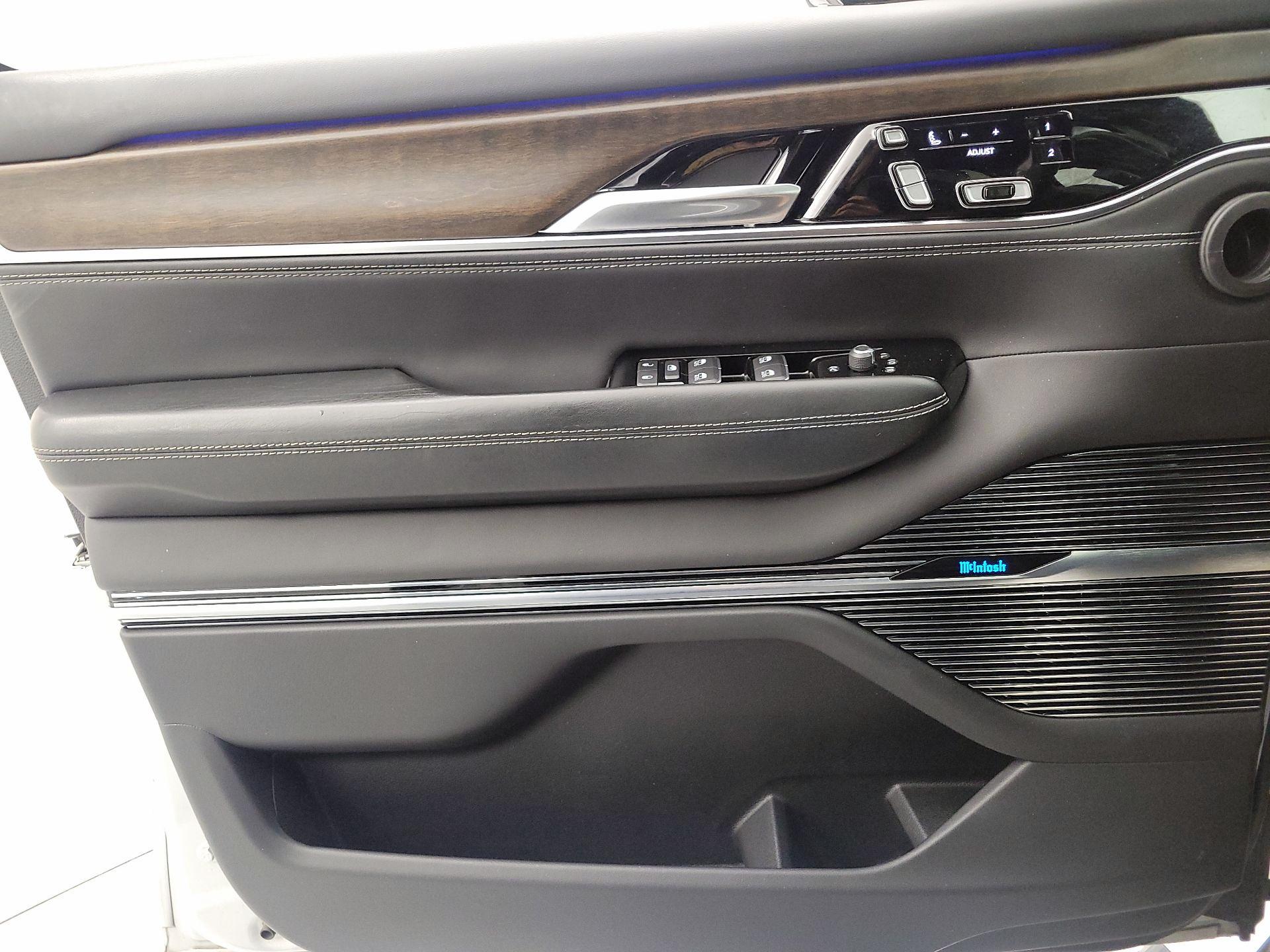 Thumbnail: 2022 Jeep Grand Wagoneer - 12