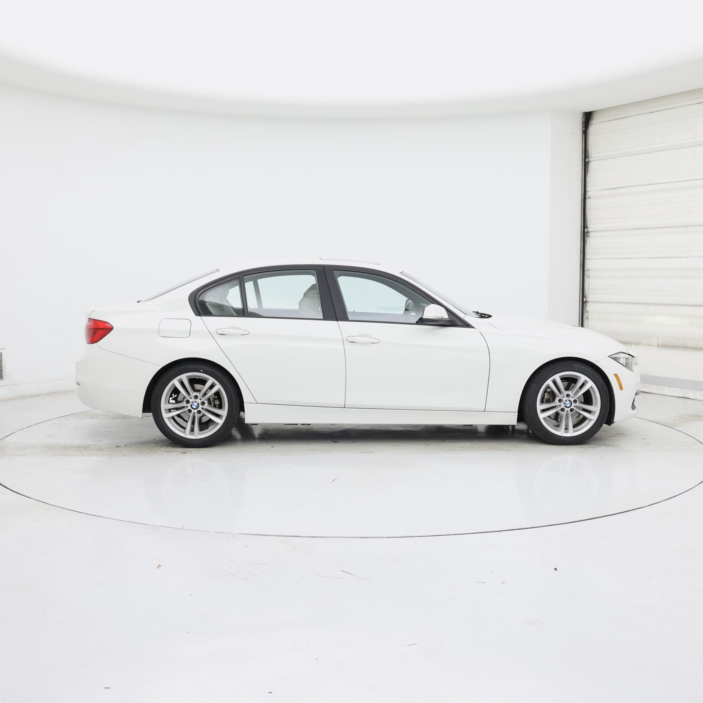 Thumbnail: 2016 BMW 3 Series - 7