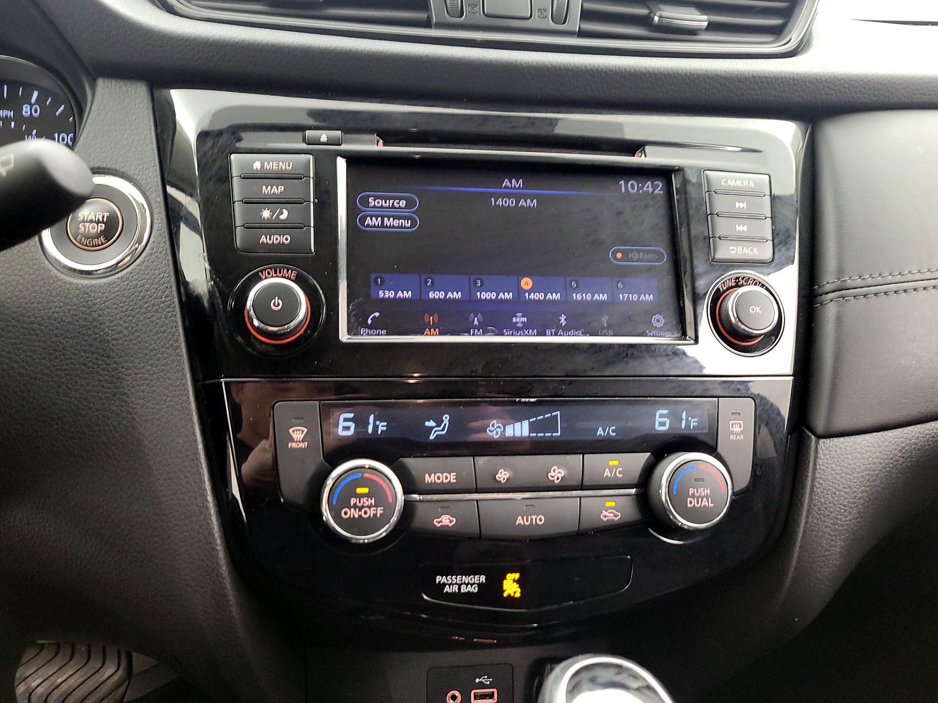 Thumbnail: 2018 Nissan Rogue - 16