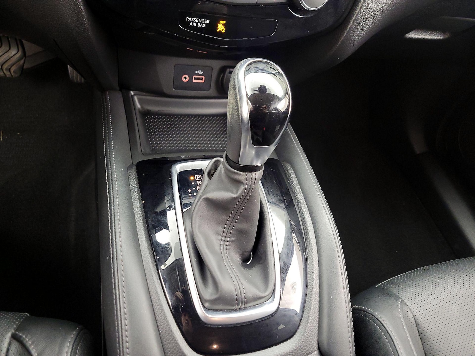 2018 Nissan Rogue SL - Photo 18