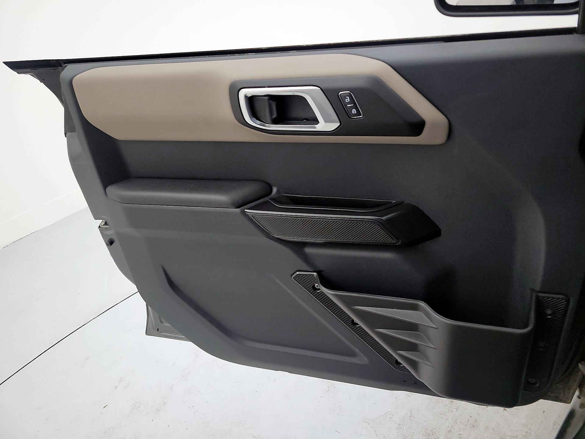 Thumbnail: 2024 Ford Bronco - 12