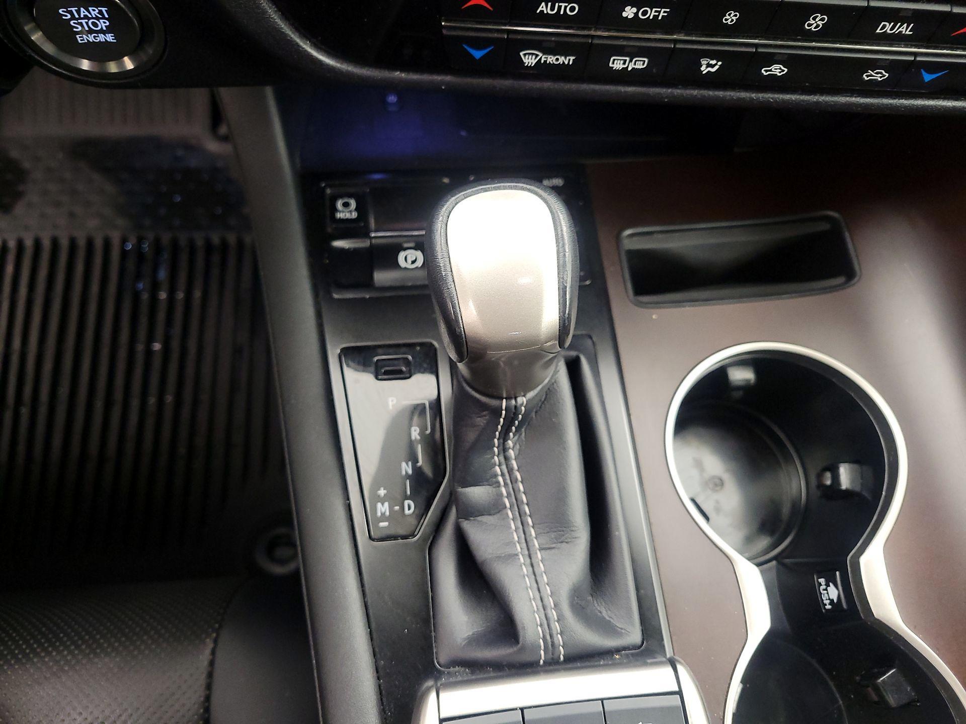 Thumbnail: 2021 Lexus RX - 17