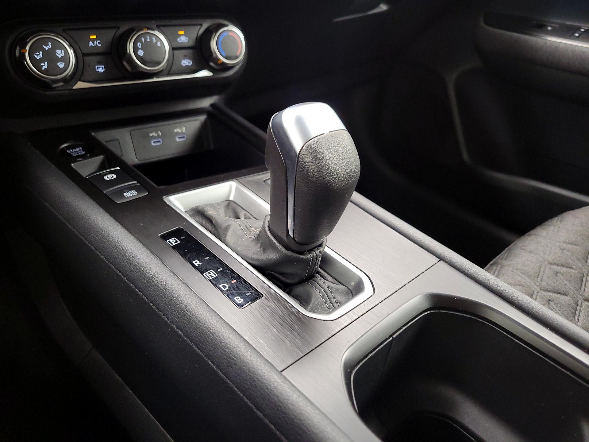 Thumbnail: 2025 Nissan Kicks - 16