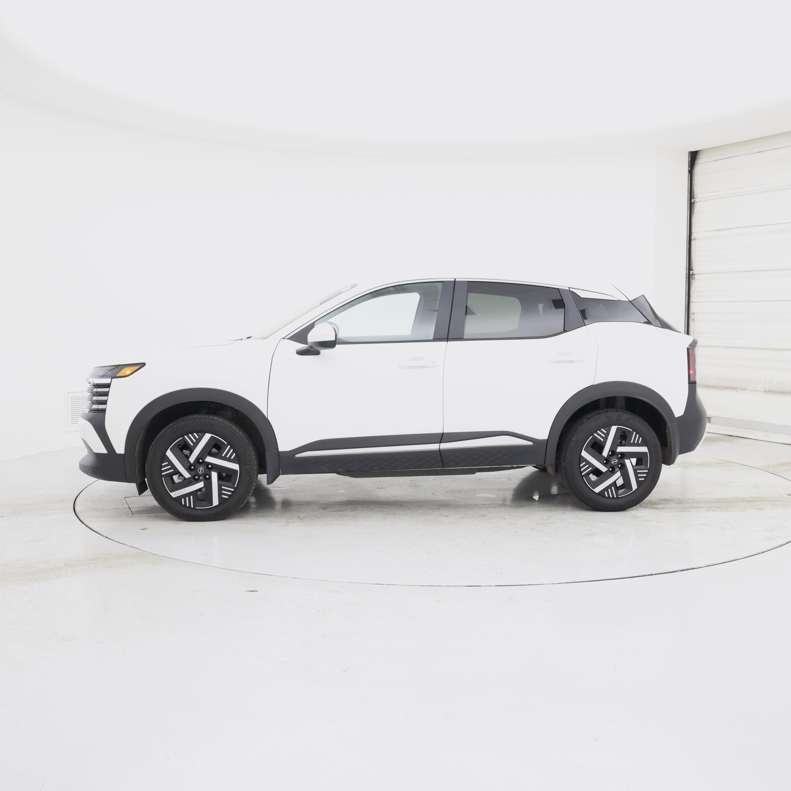 Thumbnail: 2025 Nissan Kicks - 3