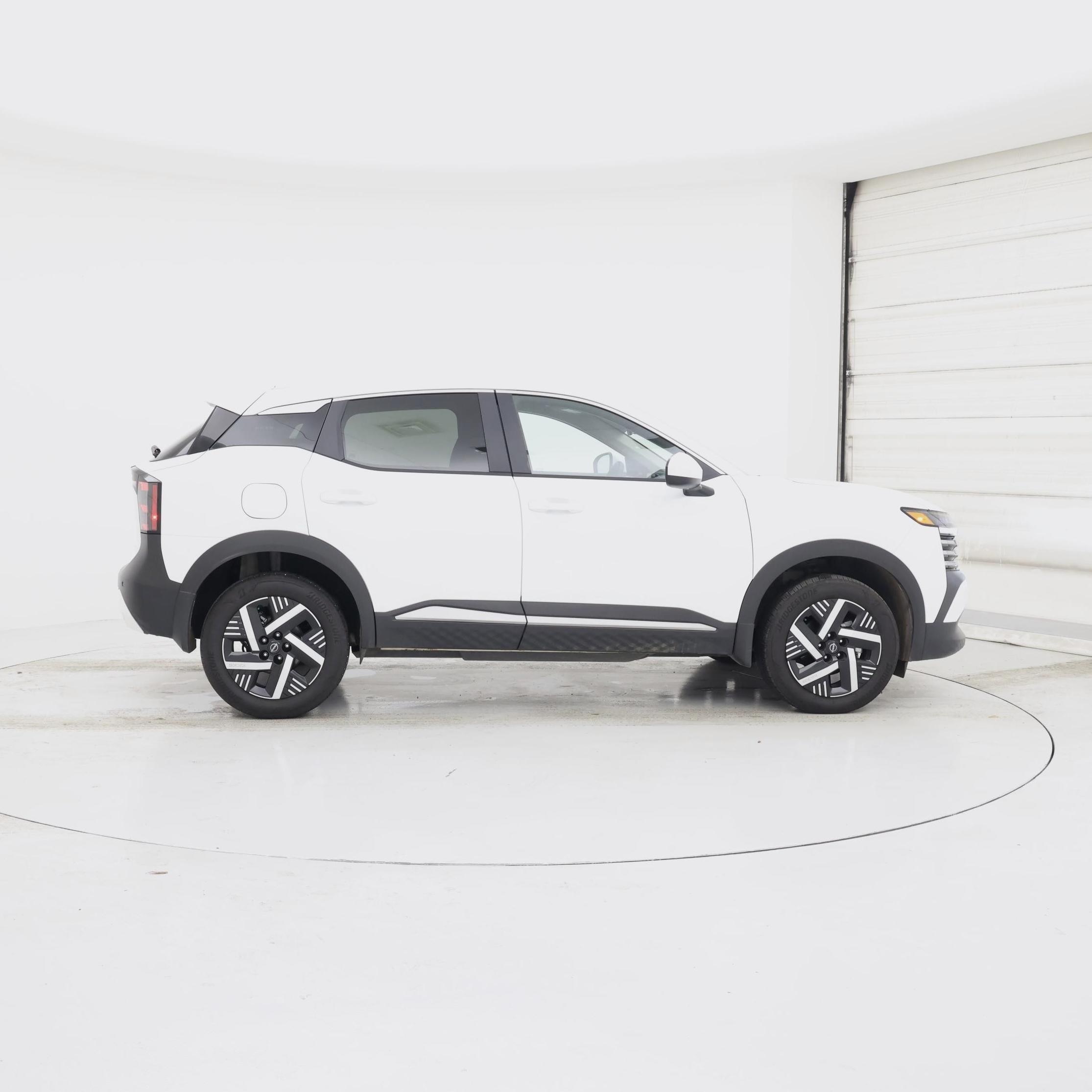 Thumbnail: 2025 Nissan Kicks - 7