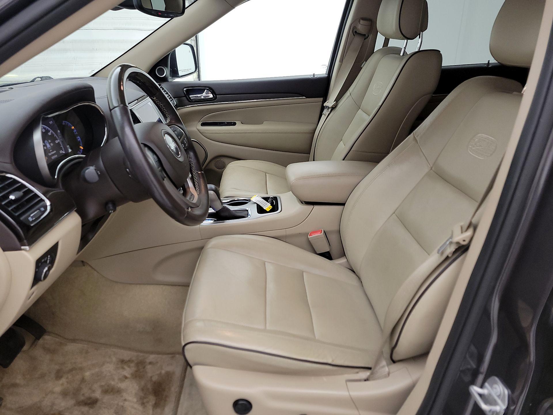 Thumbnail: 2019 Jeep Grand Cherokee - 11