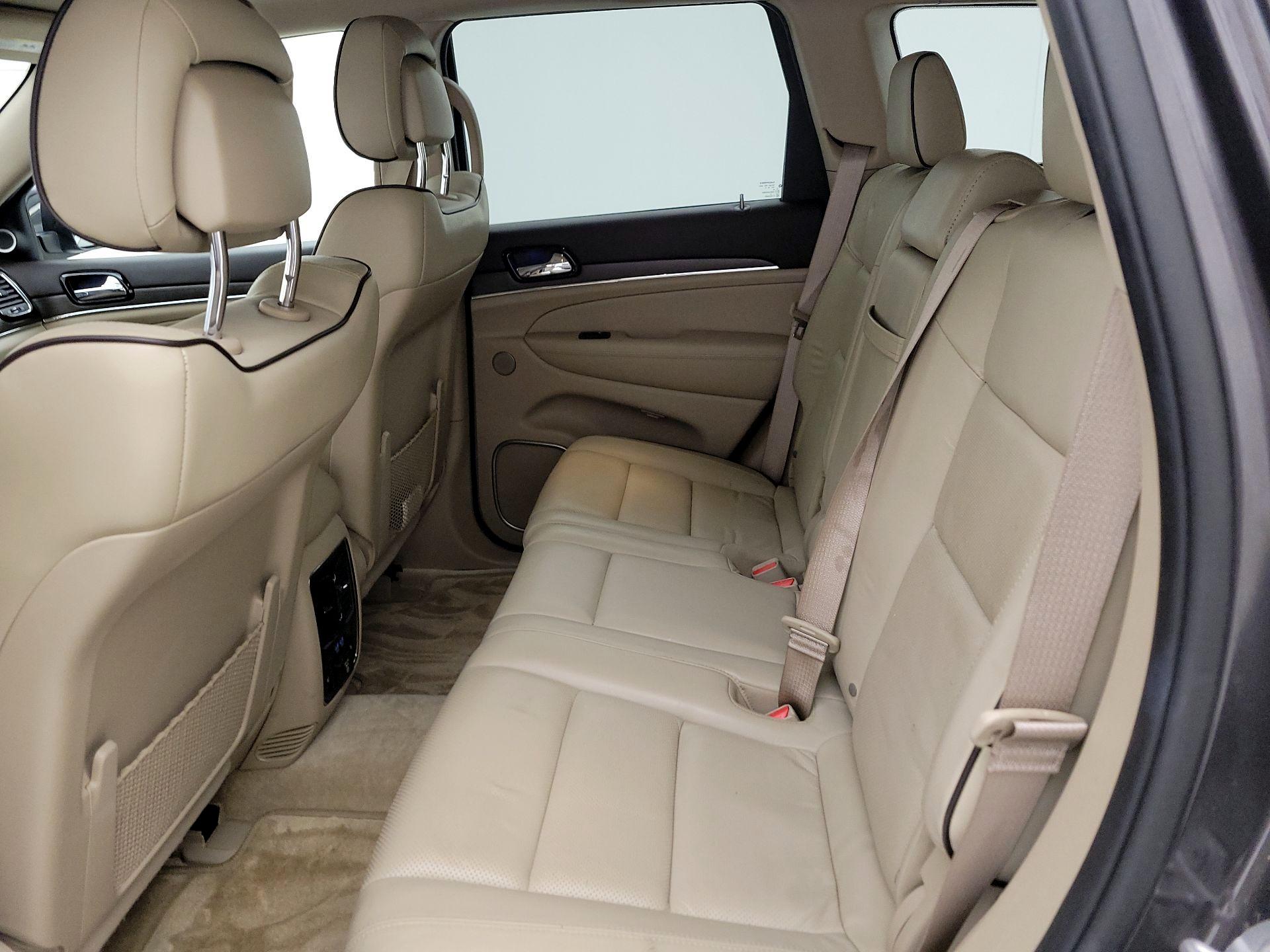 Thumbnail: 2019 Jeep Grand Cherokee - 19