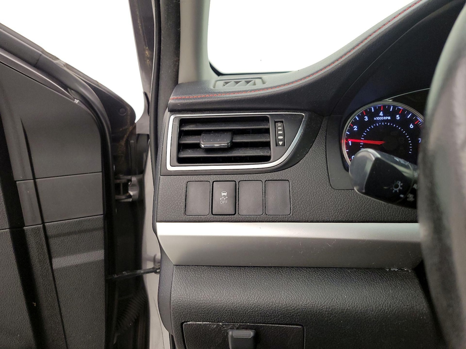 2015 Toyota Camry SE - Photo 14