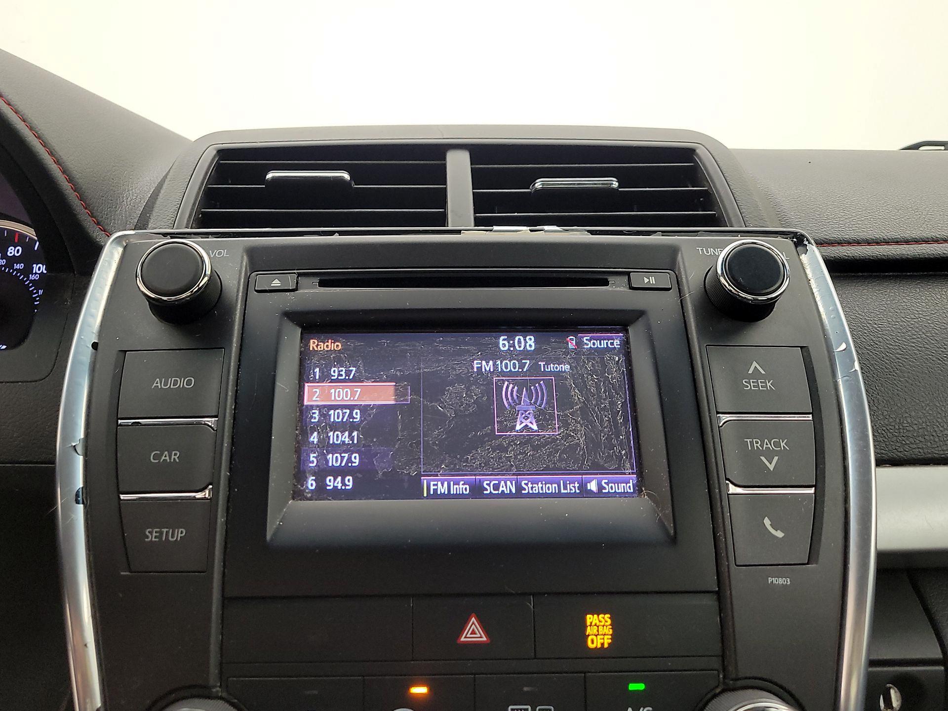 Thumbnail: 2015 Toyota Camry - 15