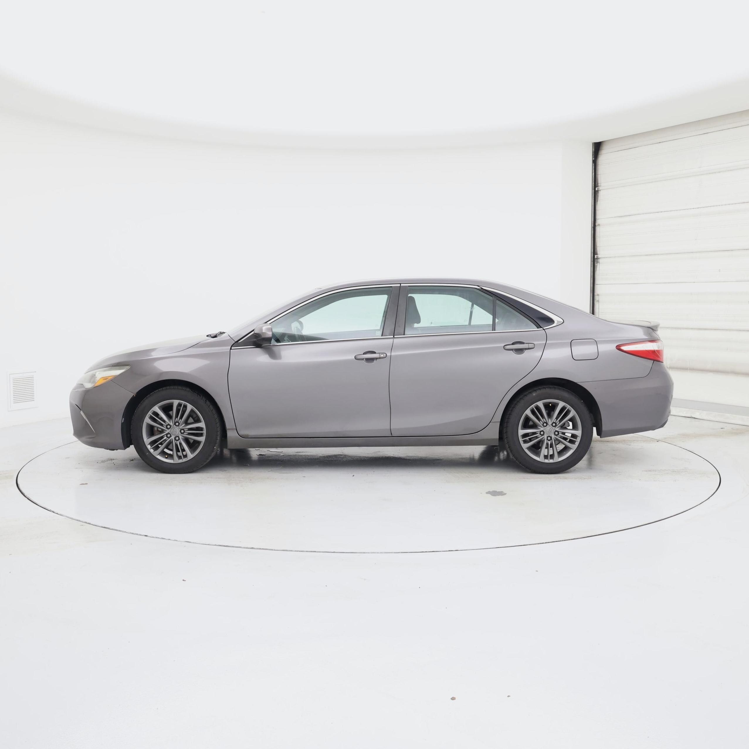 Thumbnail: 2015 Toyota Camry - 3