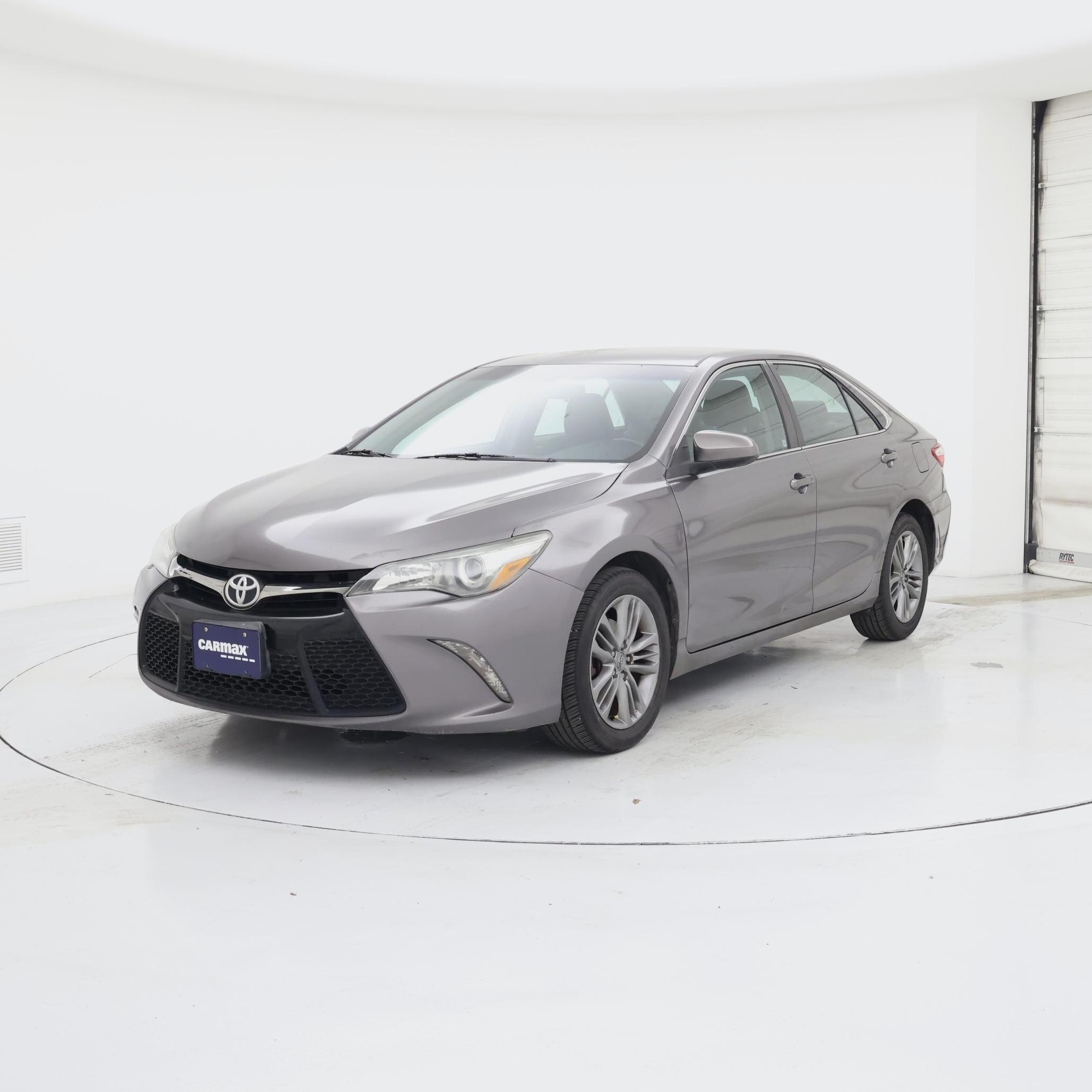 Thumbnail: 2015 Toyota Camry - 4