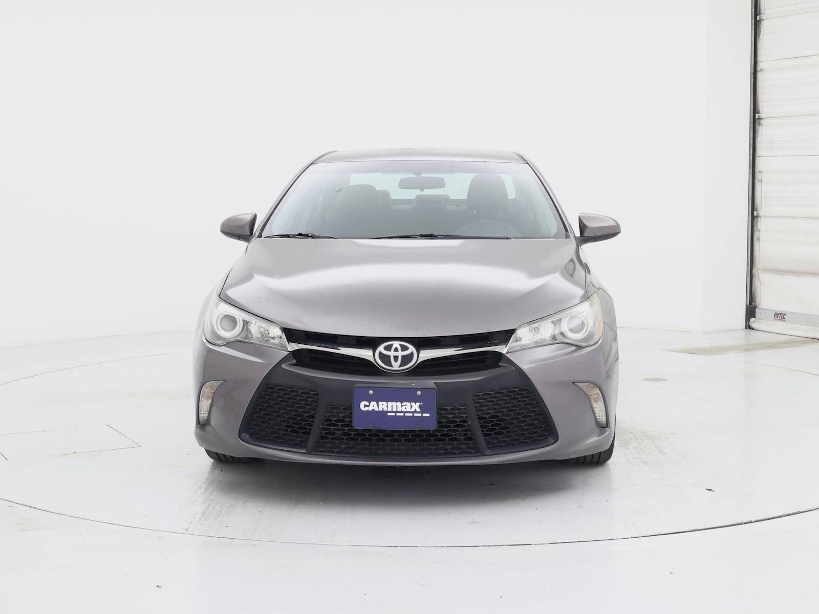 2015 Toyota Camry SE - Photo 6