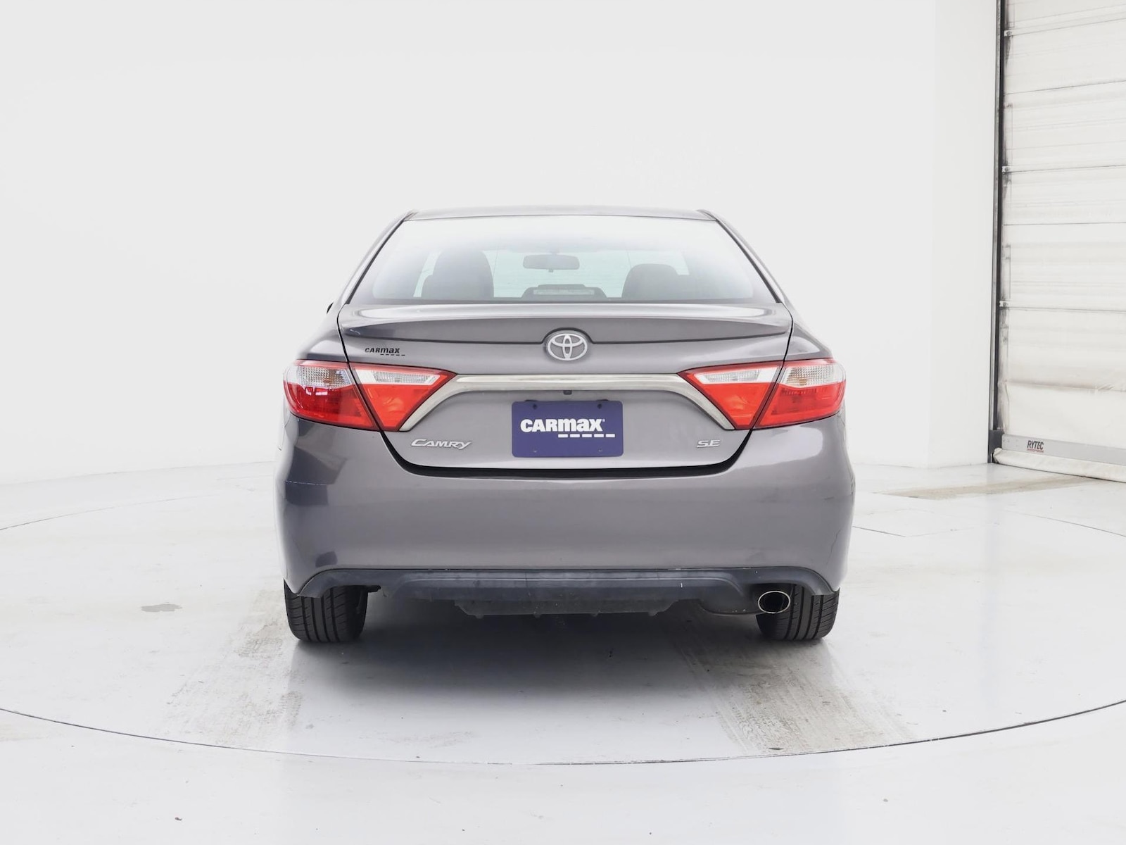 2015 Toyota Camry SE - Photo 7