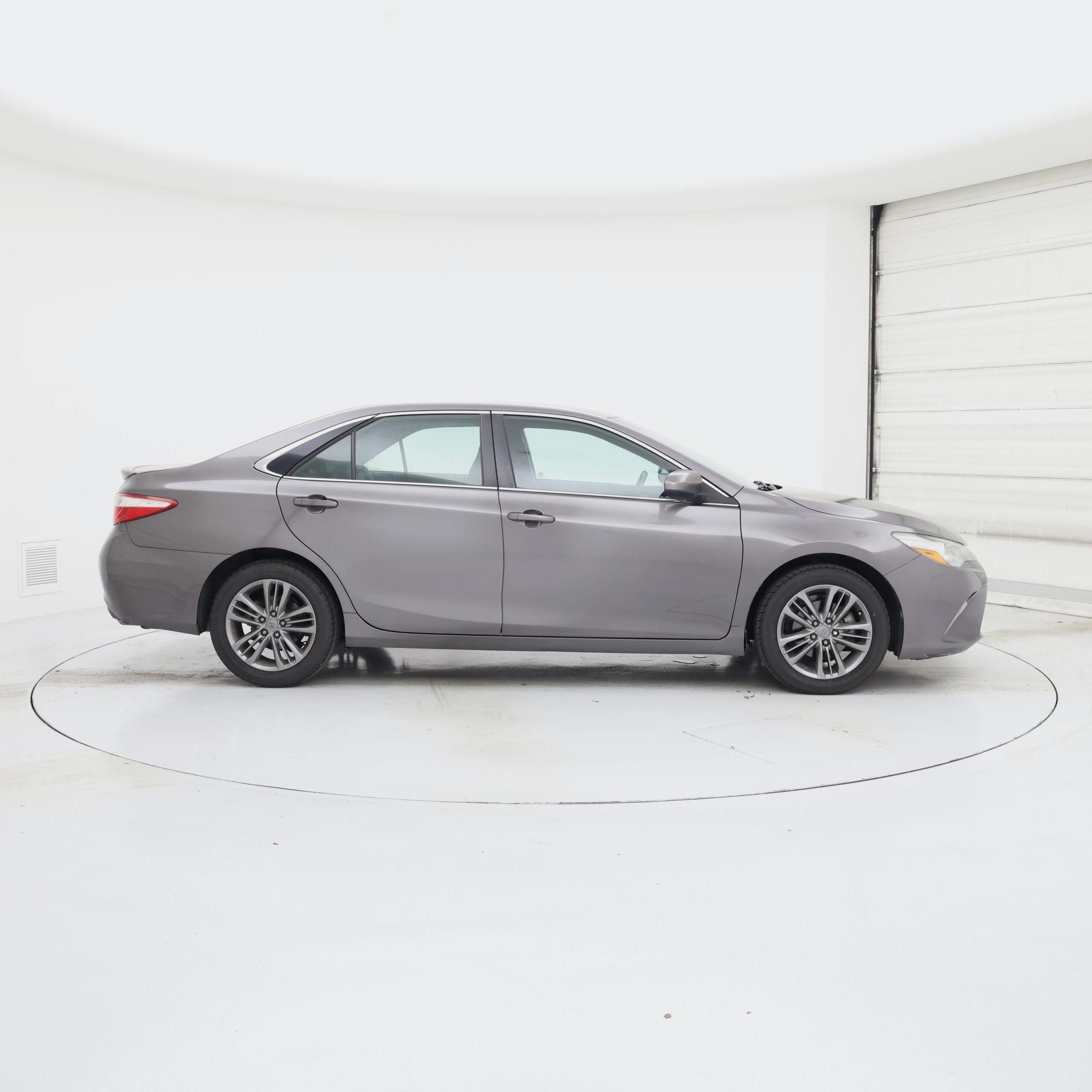 Thumbnail: 2015 Toyota Camry - 7