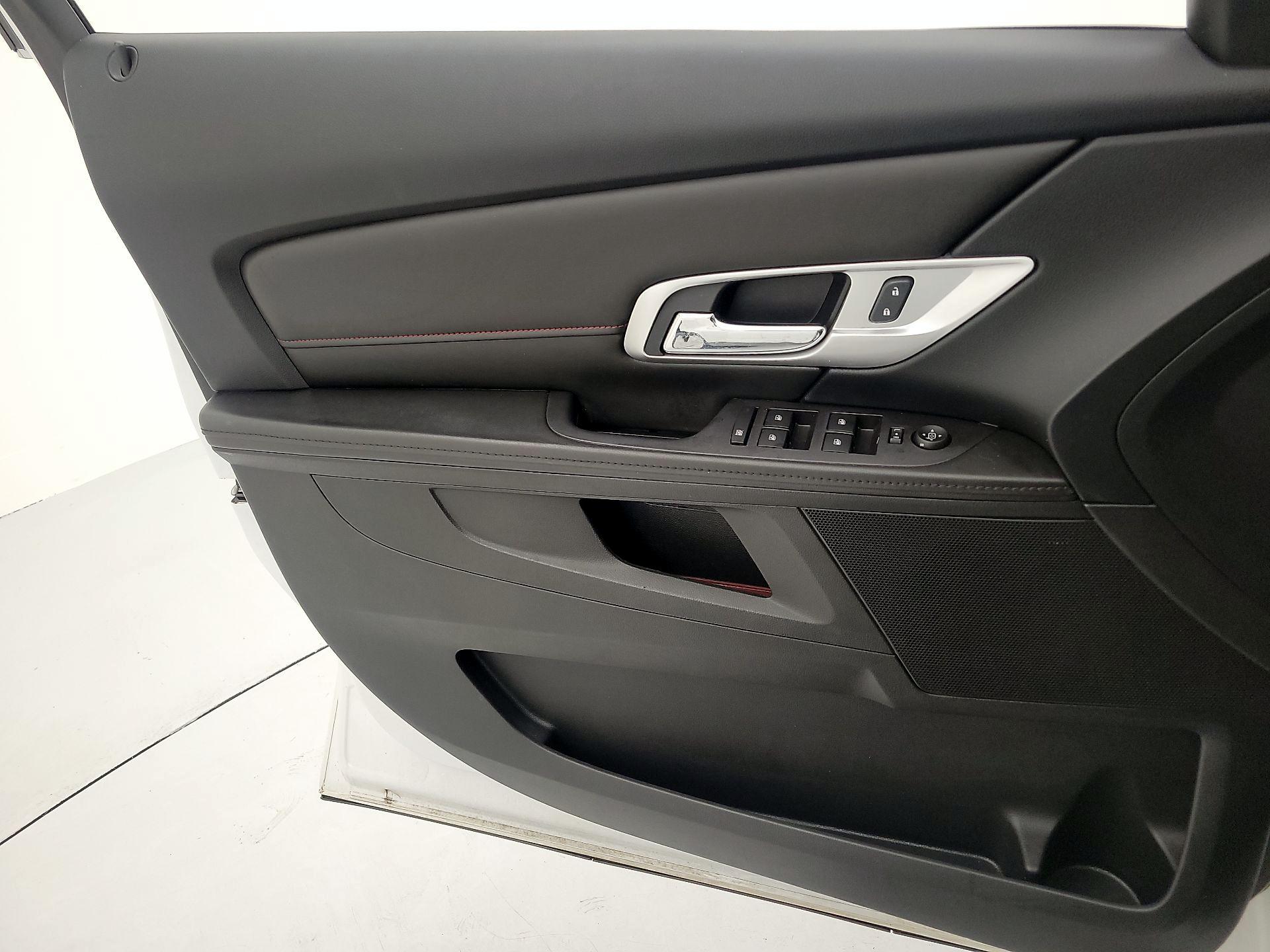 Thumbnail: 2016 GMC Terrain - 12