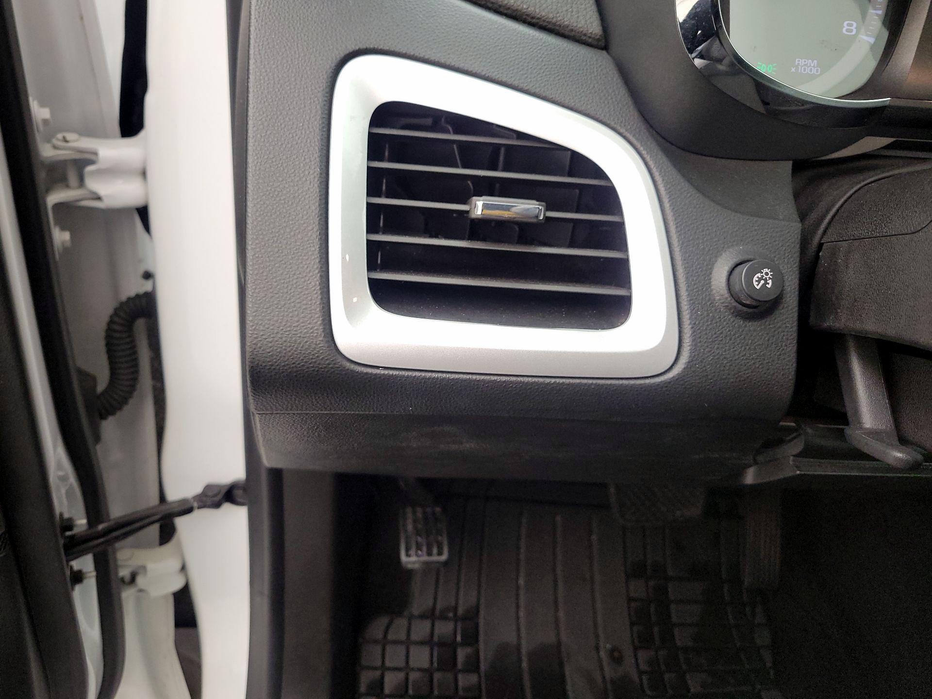 Thumbnail: 2016 GMC Terrain - 13