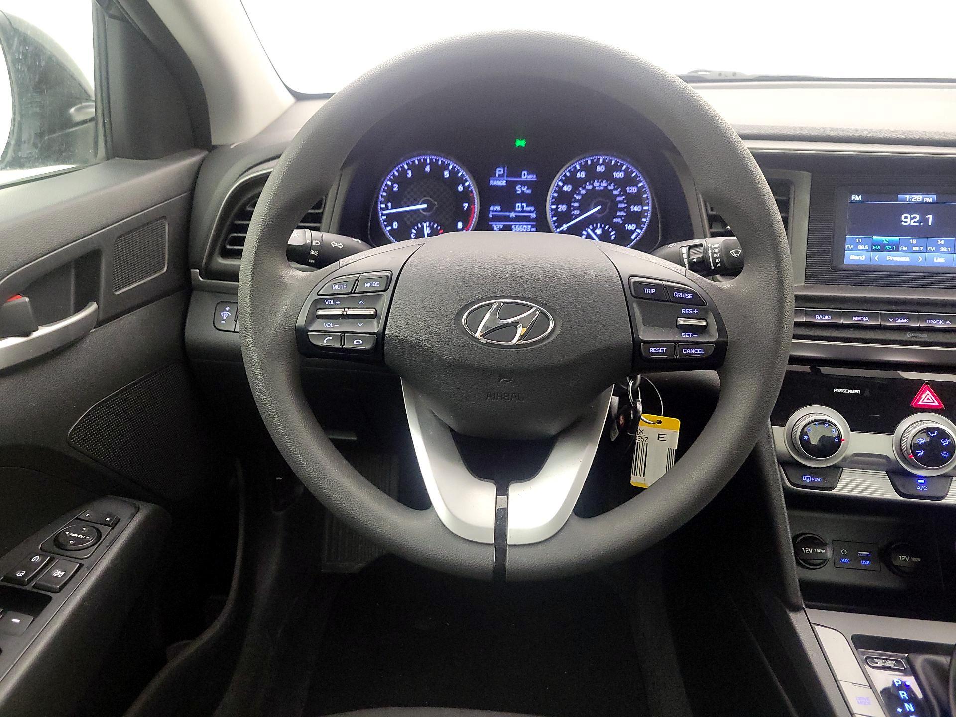 Thumbnail: 2019 Hyundai Elantra - 10