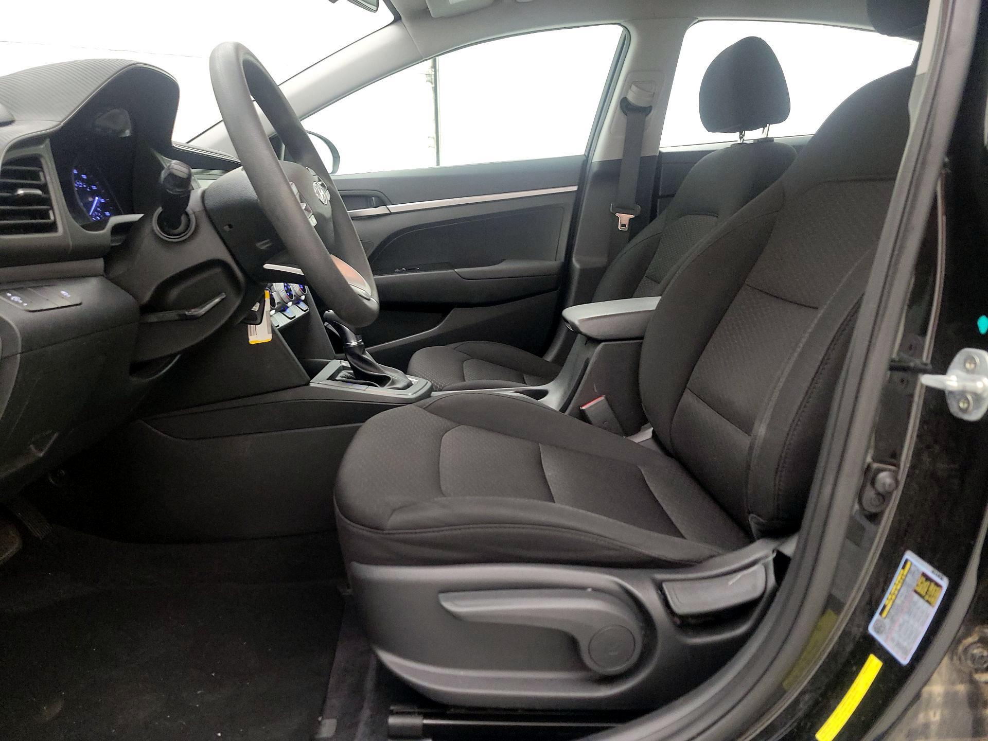 Thumbnail: 2019 Hyundai Elantra - 11