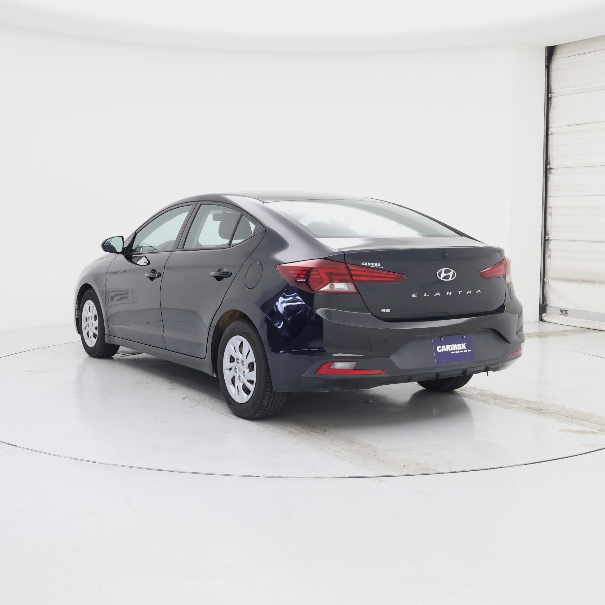 Thumbnail: 2019 Hyundai Elantra - 2