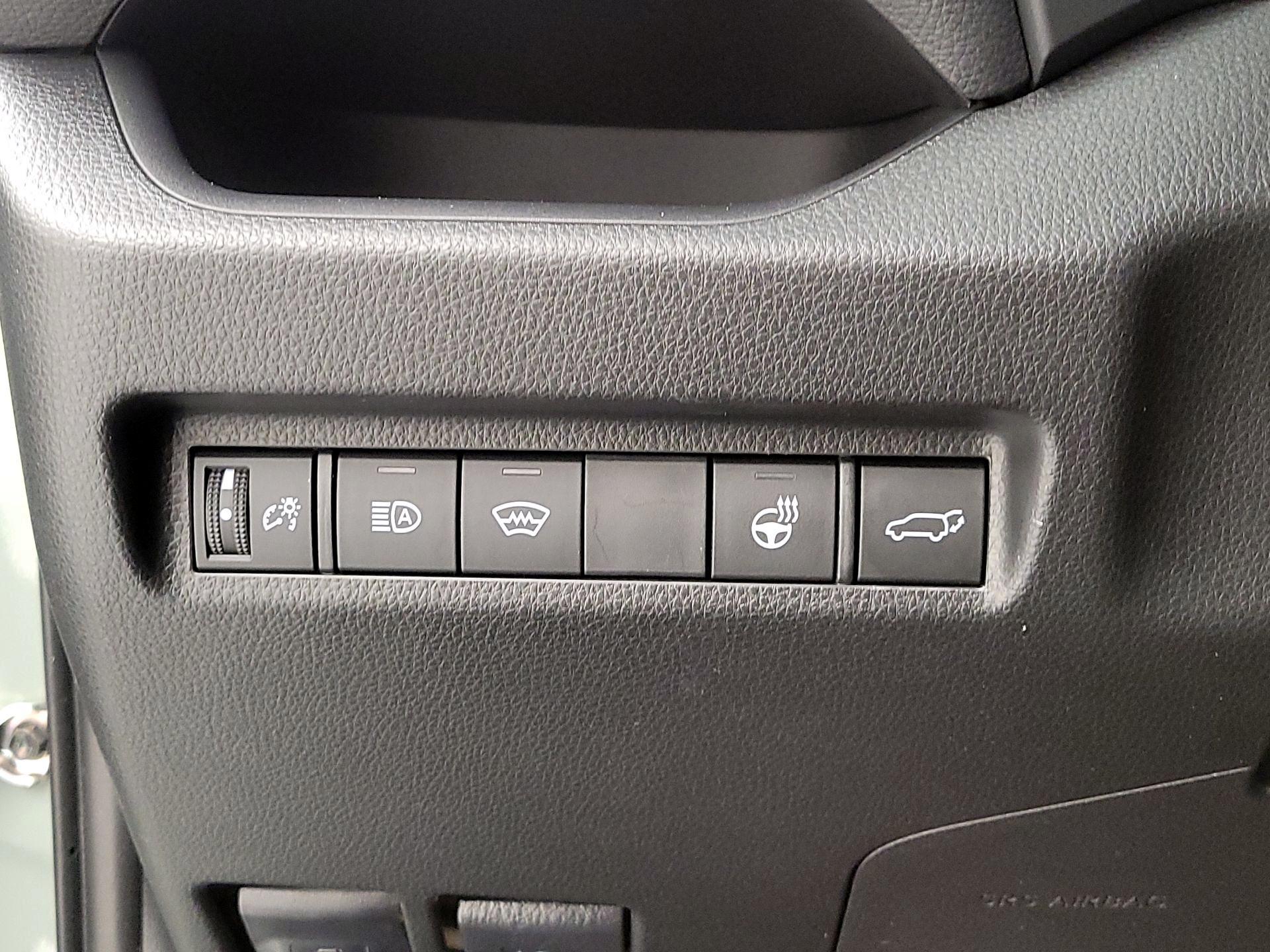 Thumbnail: 2023 Toyota RAV4 - 13