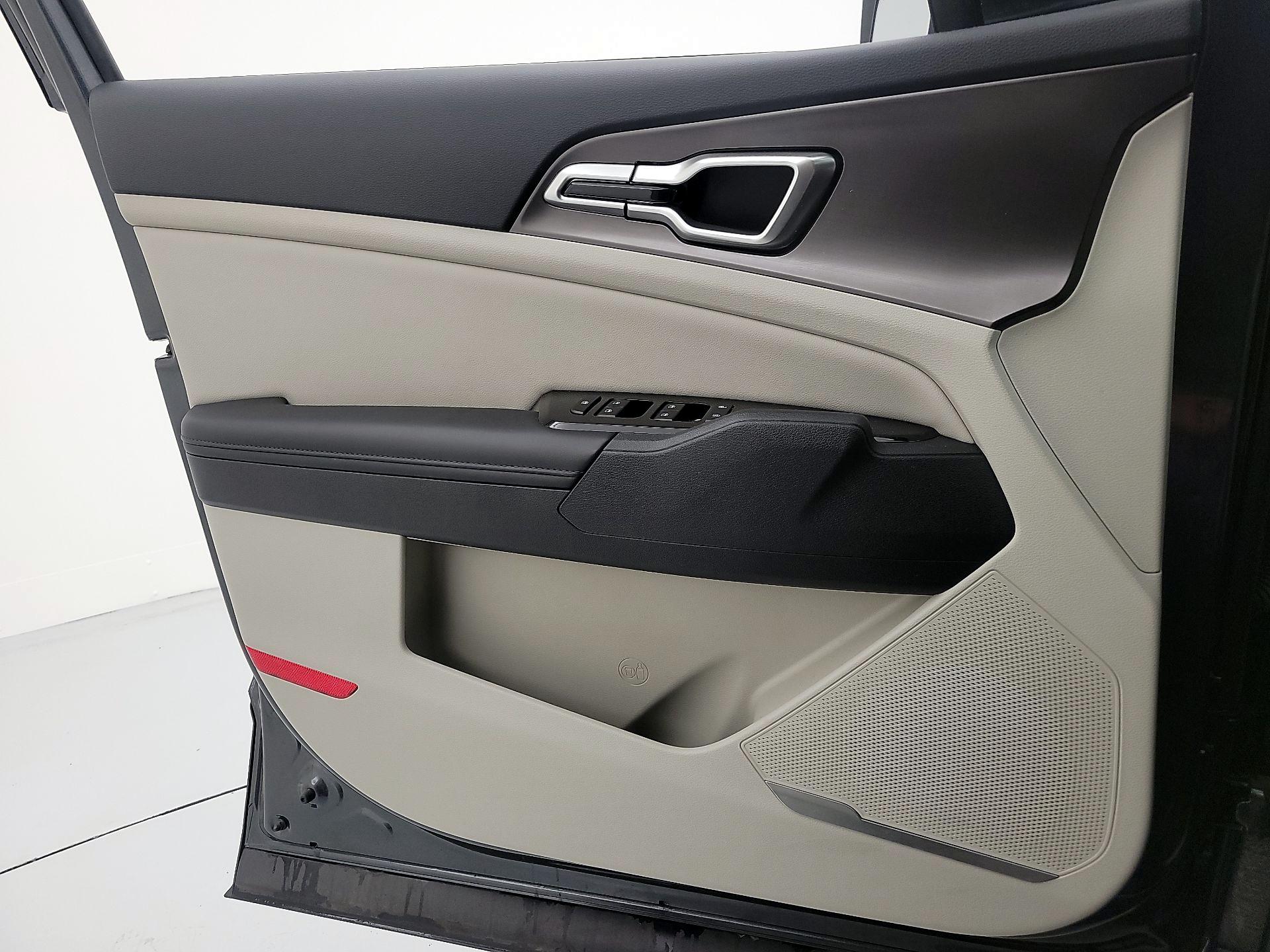 Thumbnail: 2024 Kia Sportage - 12