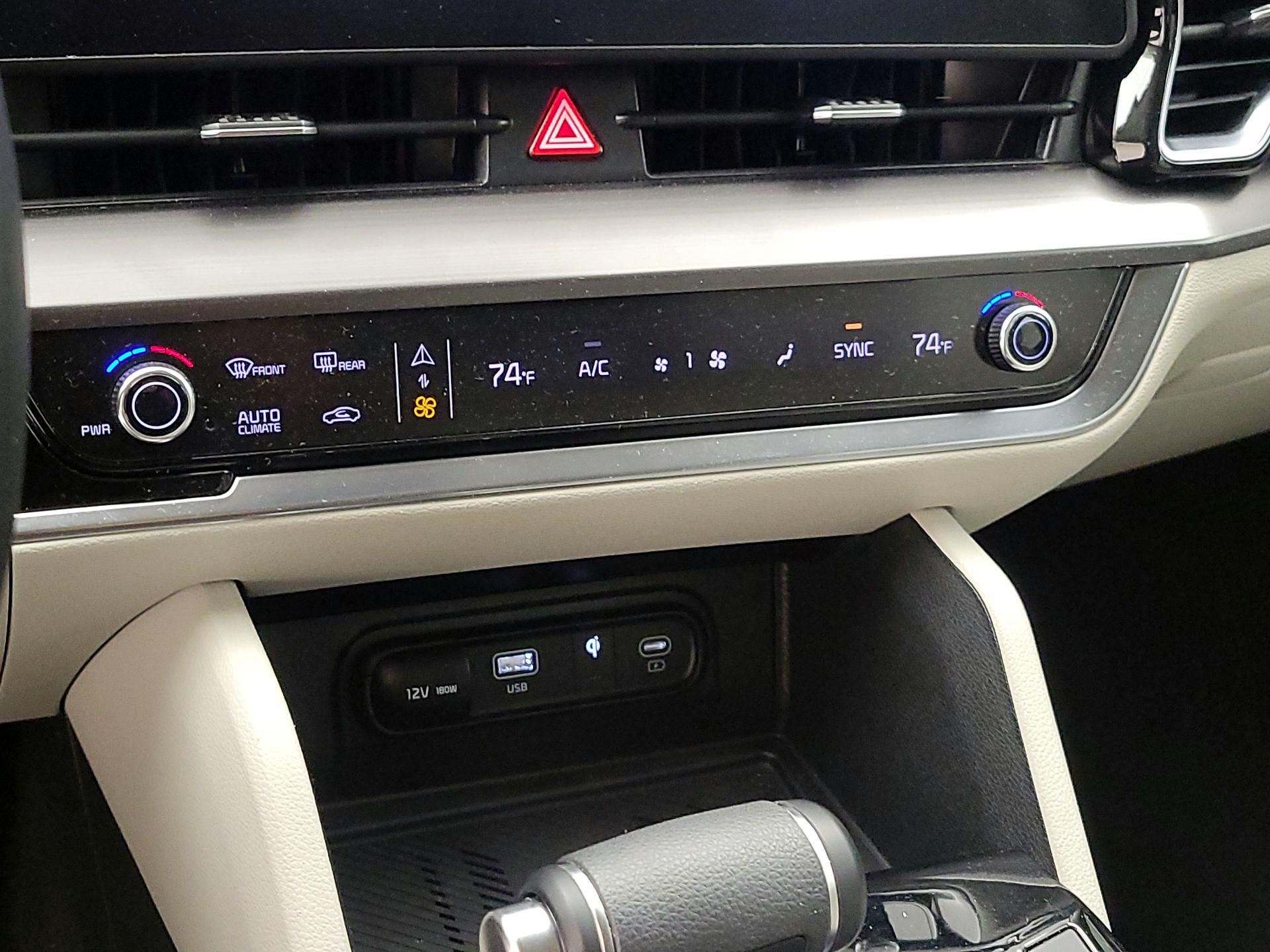 Thumbnail: 2024 Kia Sportage - 16