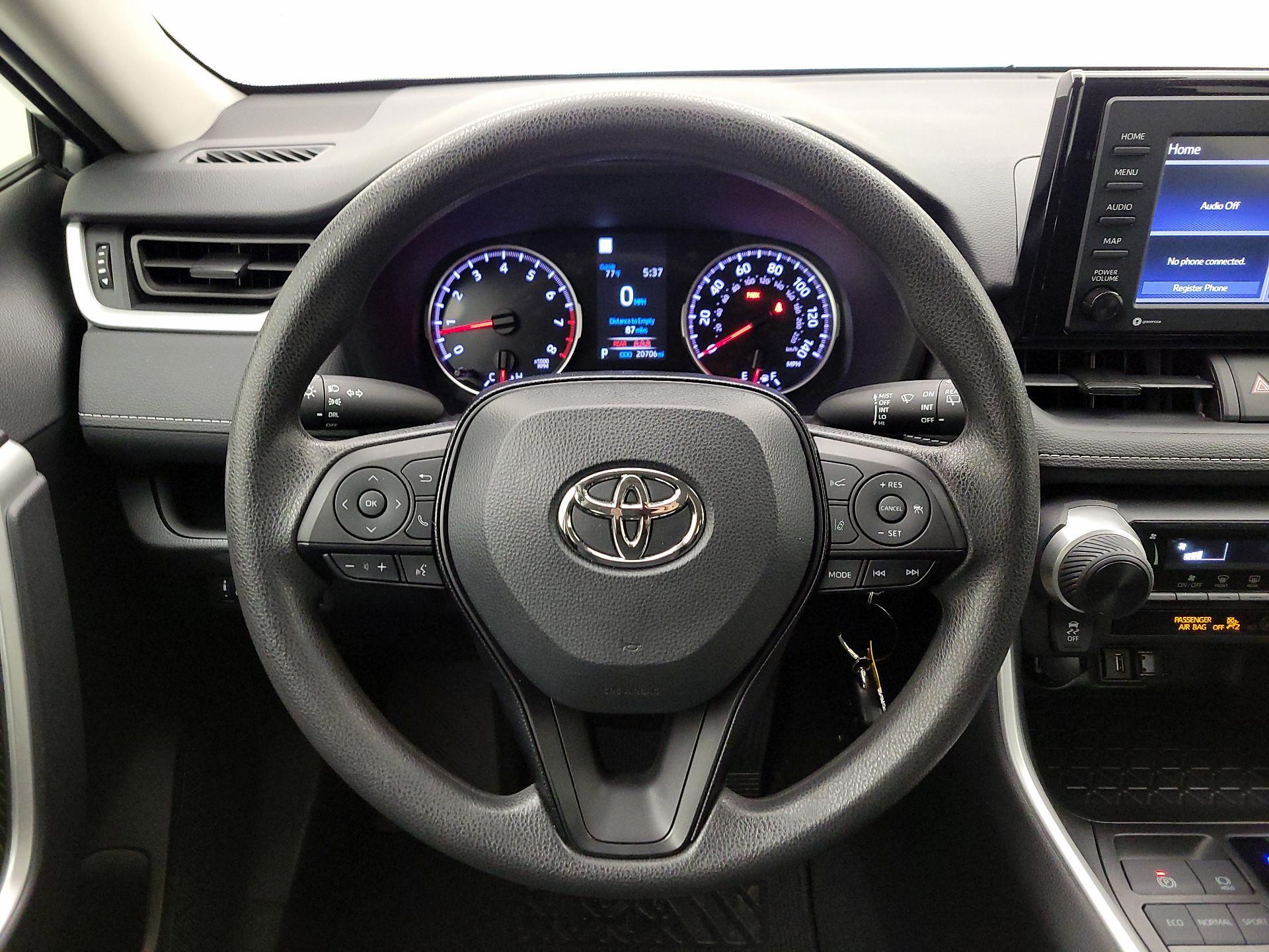 Thumbnail: 2020 Toyota RAV4 - 10