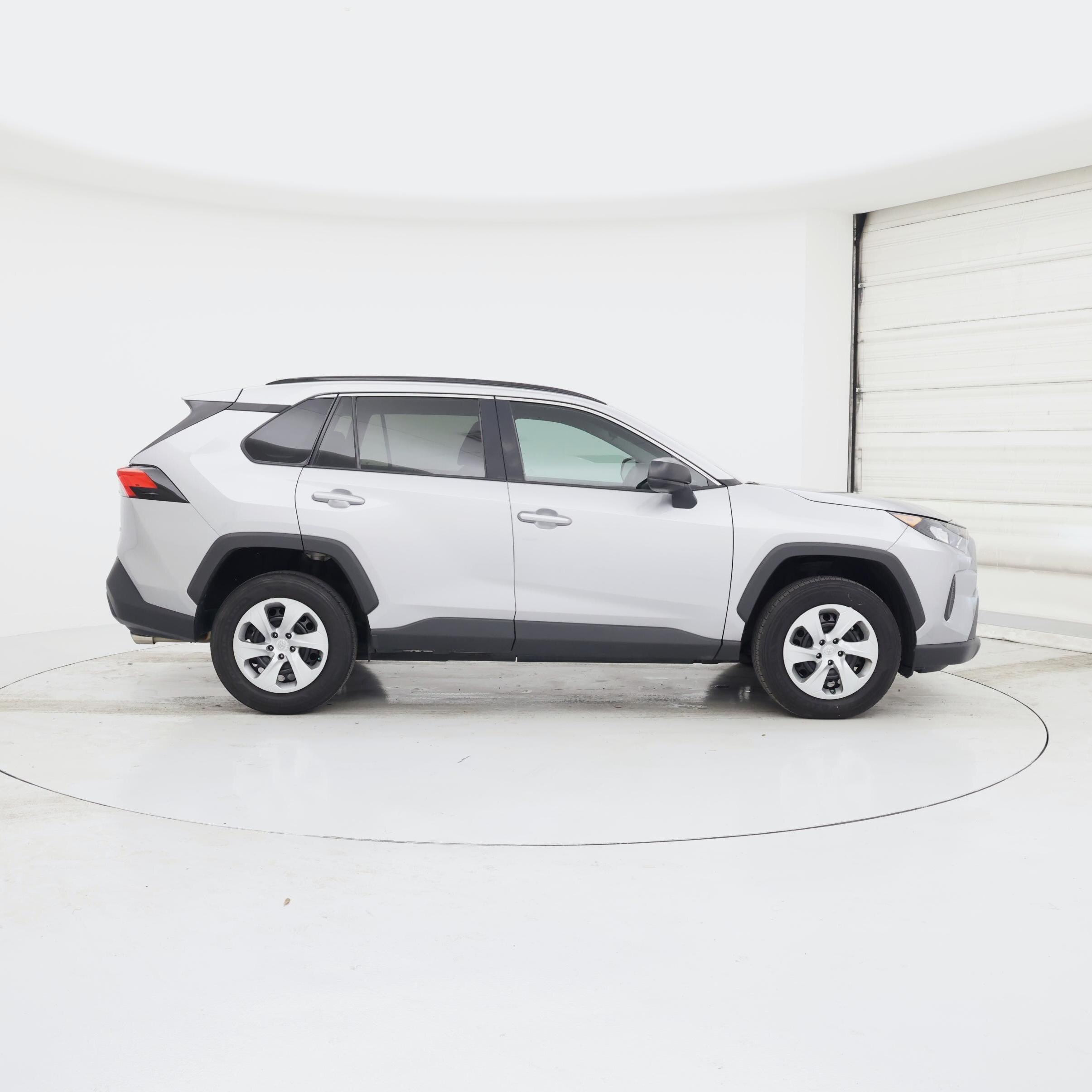 Thumbnail: 2020 Toyota RAV4 - 7