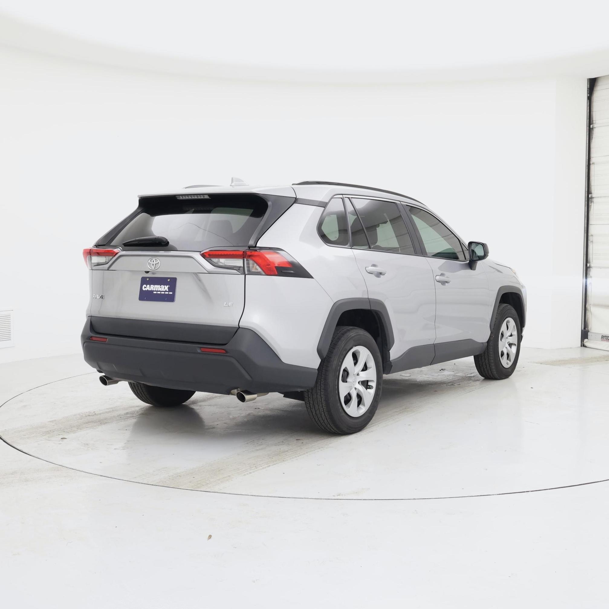 Thumbnail: 2020 Toyota RAV4 - 8