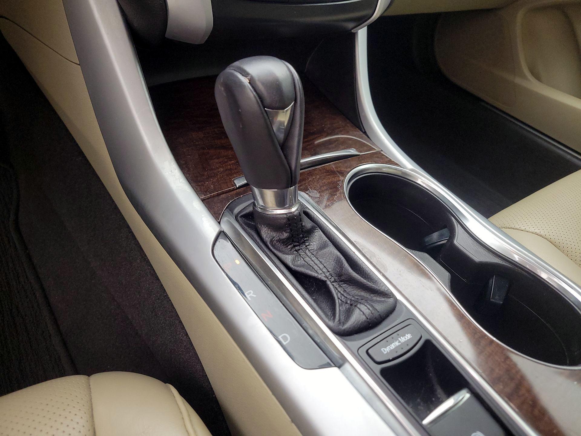 Thumbnail: 2020 Acura TLX - 17