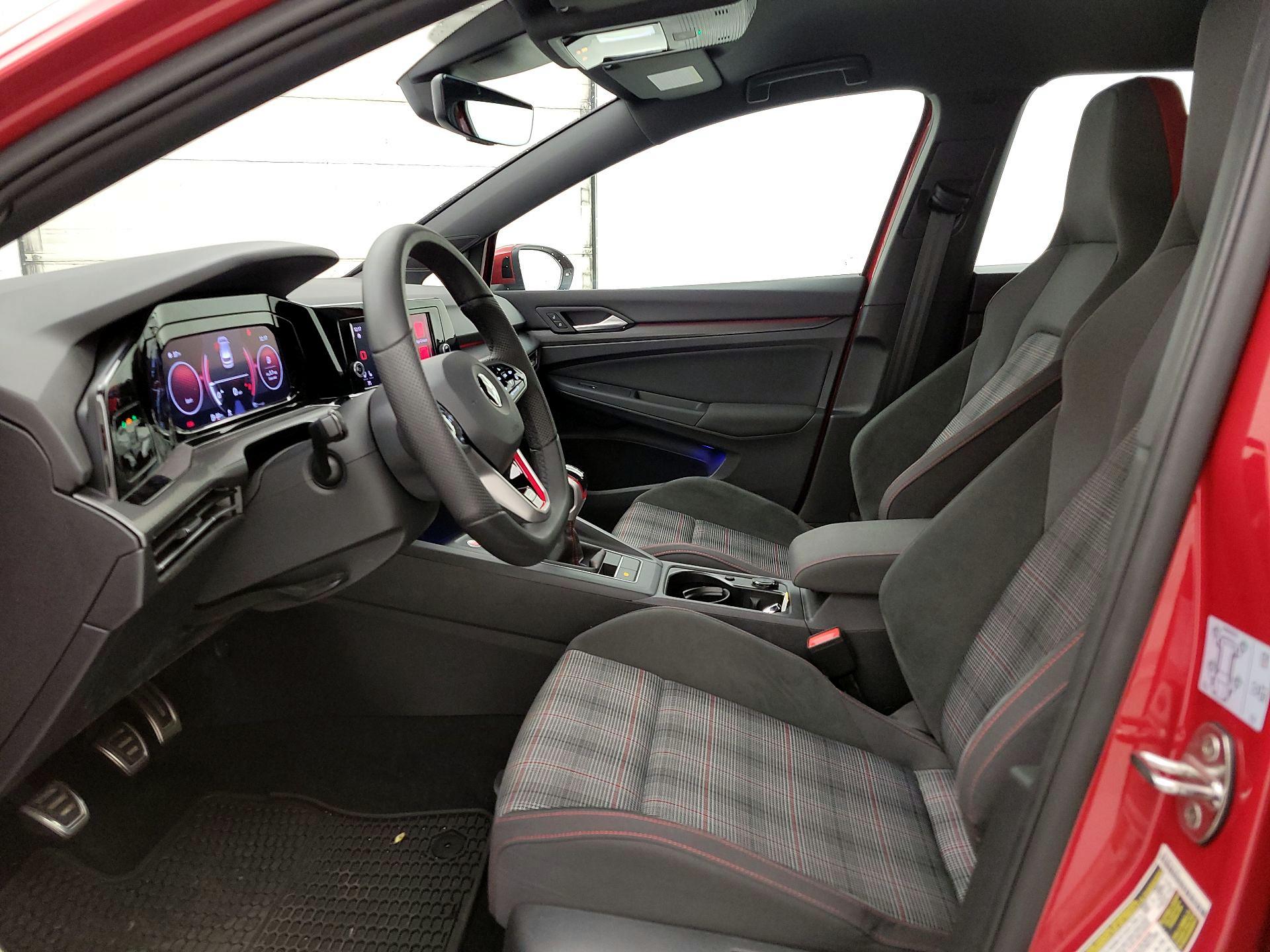 Thumbnail: 2022 Volkswagen Golf - 11