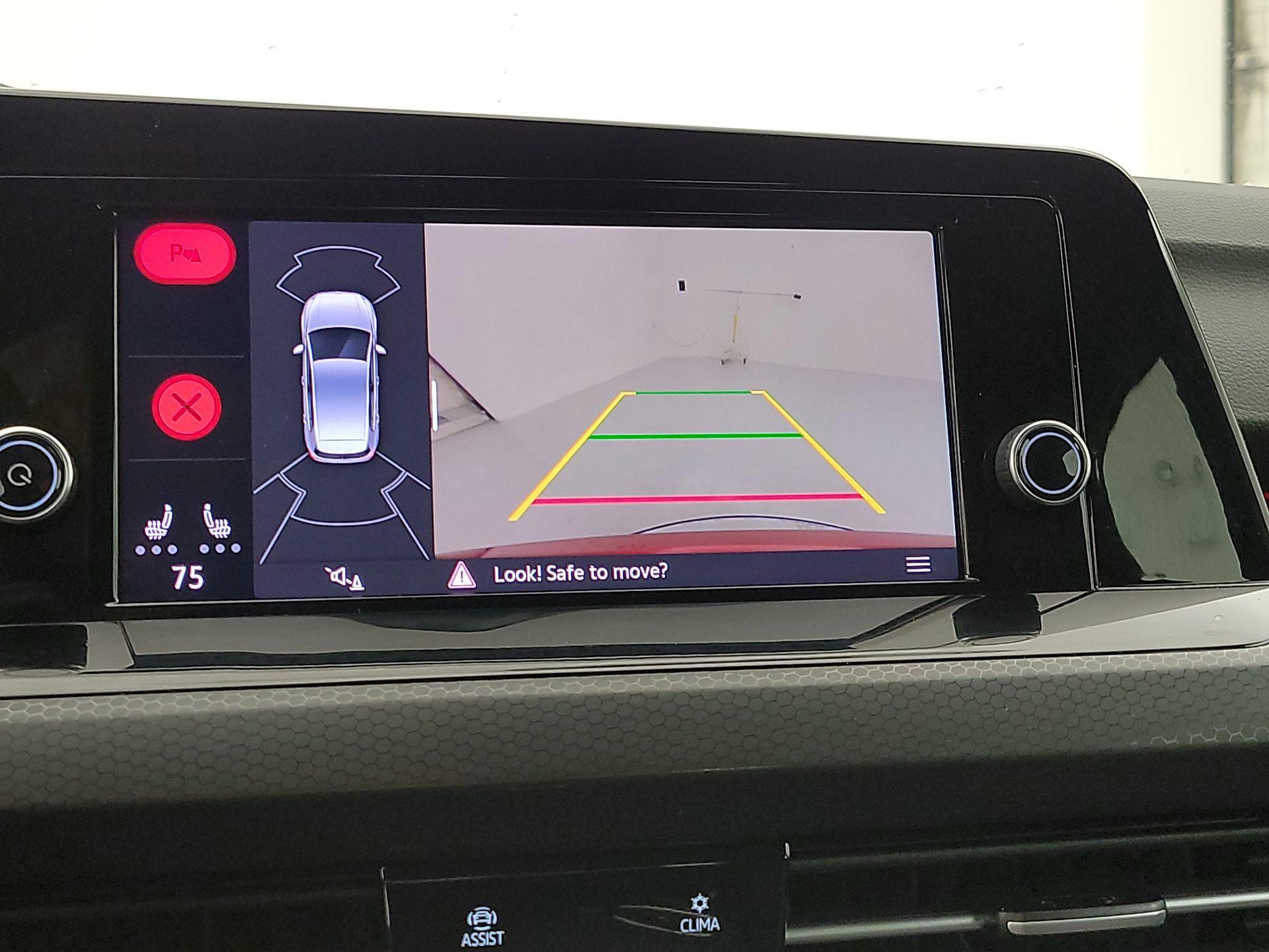 Thumbnail: 2022 Volkswagen Golf - 14