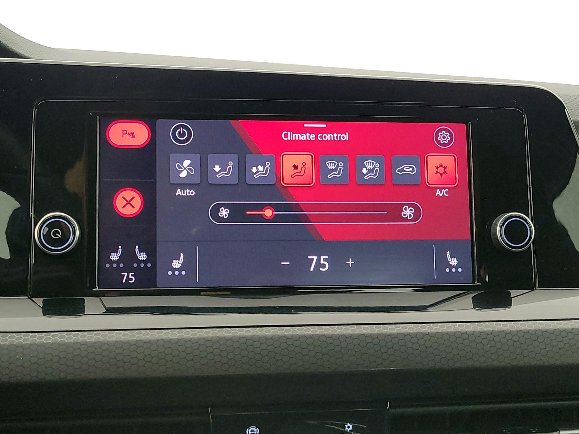 Thumbnail: 2022 Volkswagen Golf - 16