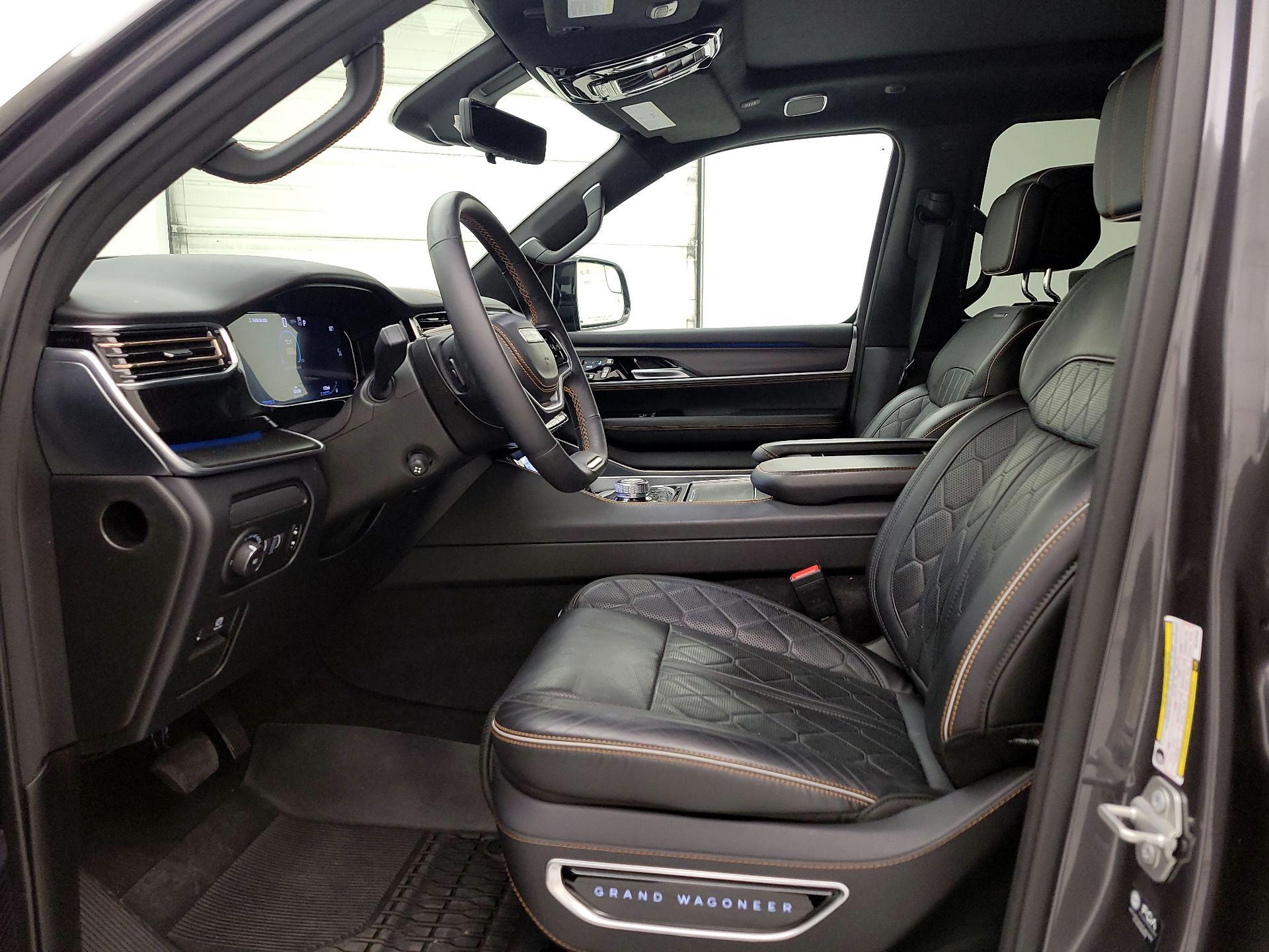 Thumbnail: 2024 Jeep Grand Wagoneer L - 11