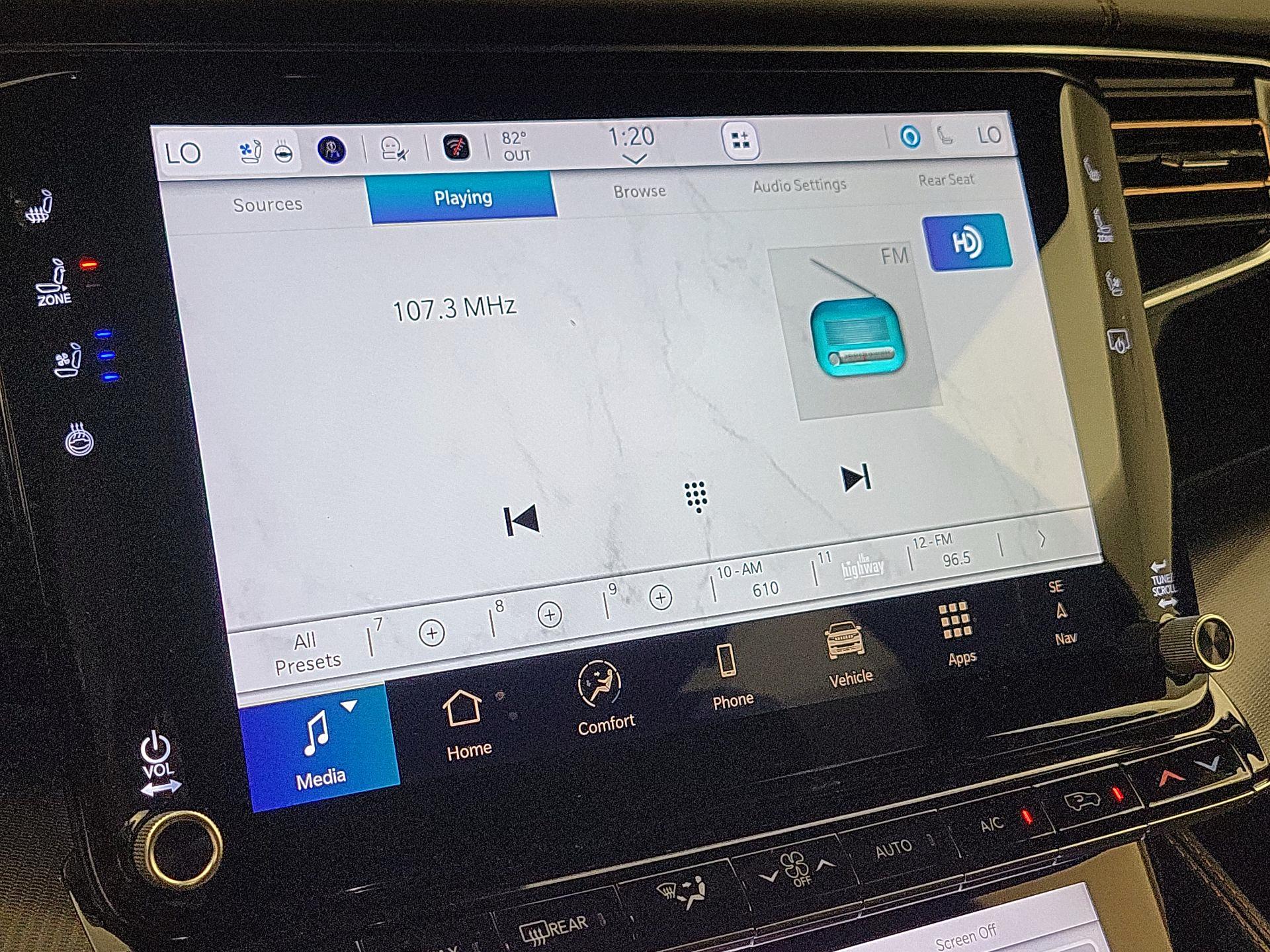 Thumbnail: 2024 Jeep Grand Wagoneer L - 15