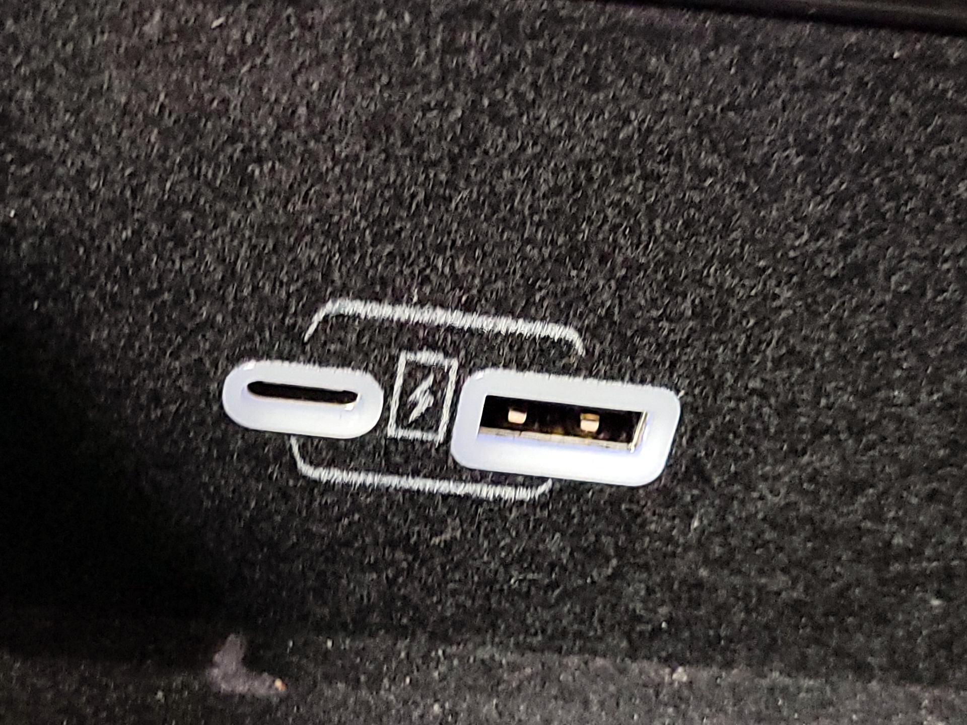 Thumbnail: 2024 Jeep Grand Wagoneer L - 18